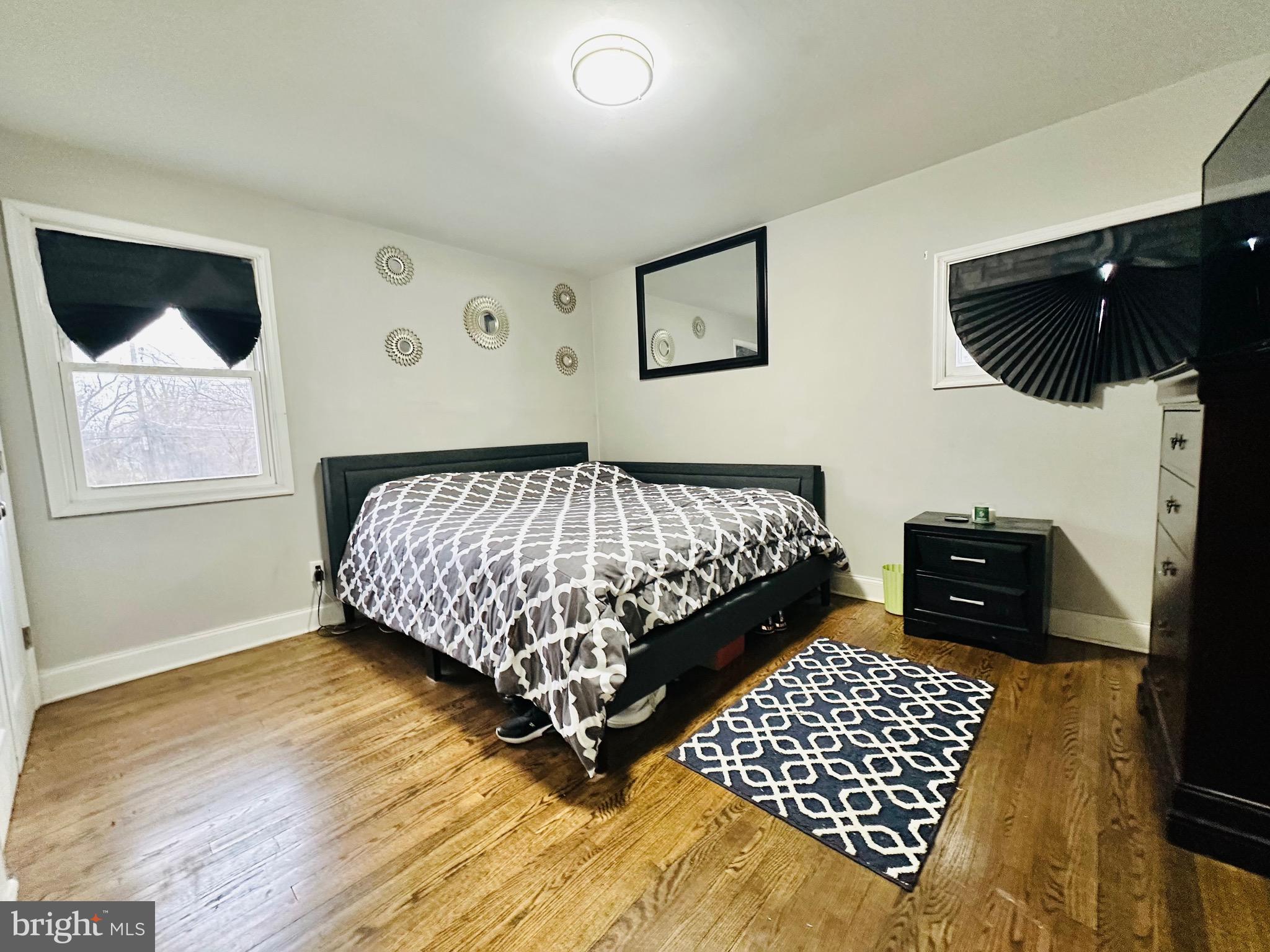 CAMPFIELD GARDENS - Residential