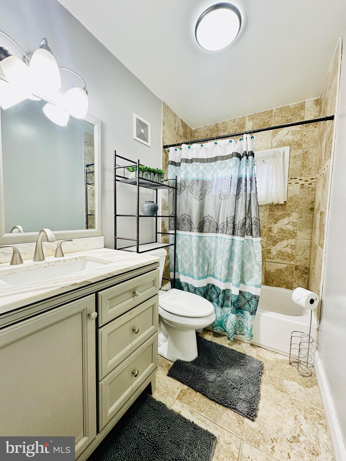 CAMPFIELD GARDENS - Residential