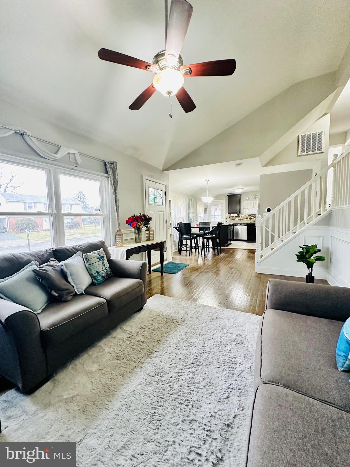 CAMPFIELD GARDENS - Residential