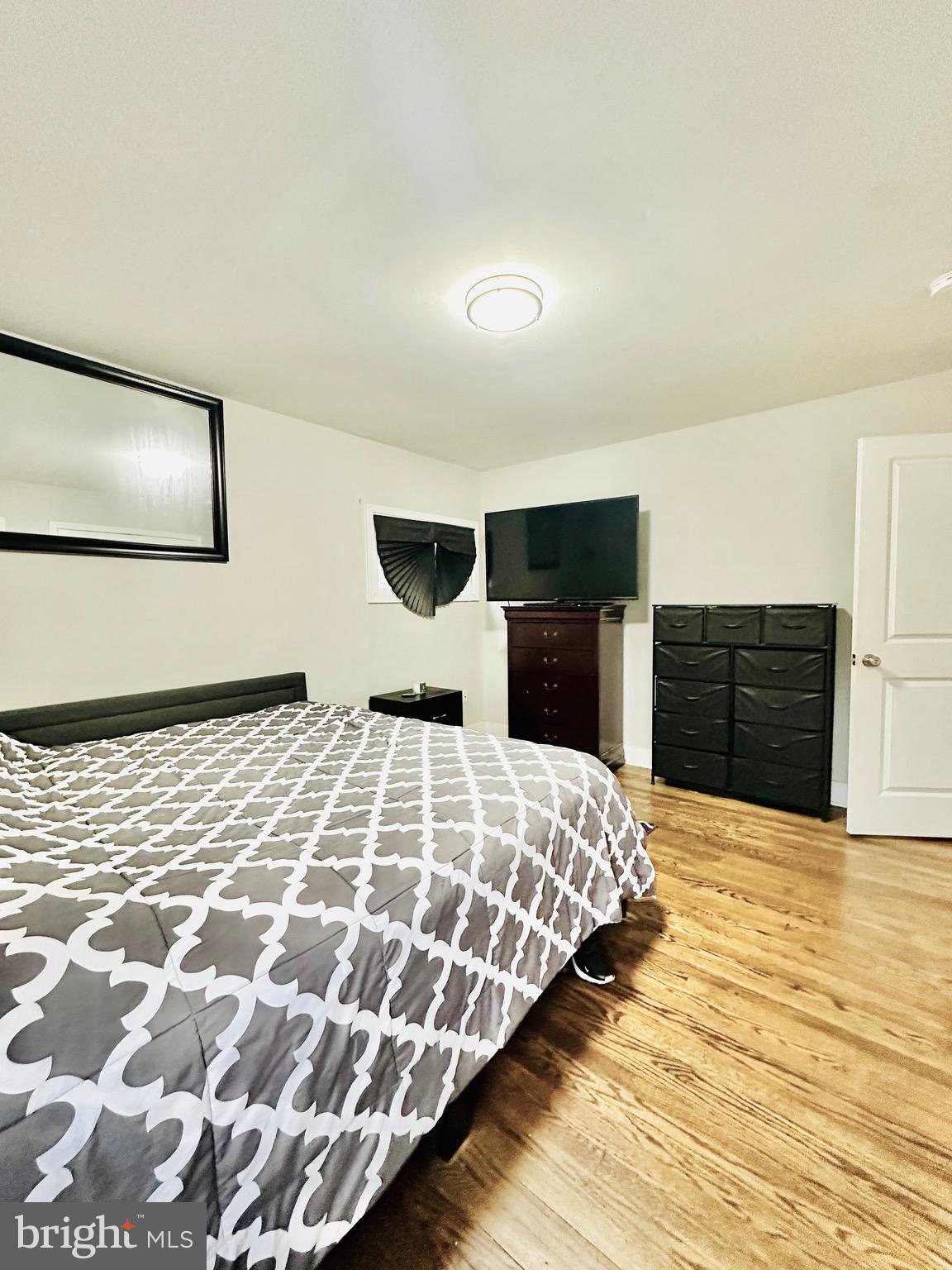 CAMPFIELD GARDENS - Residential