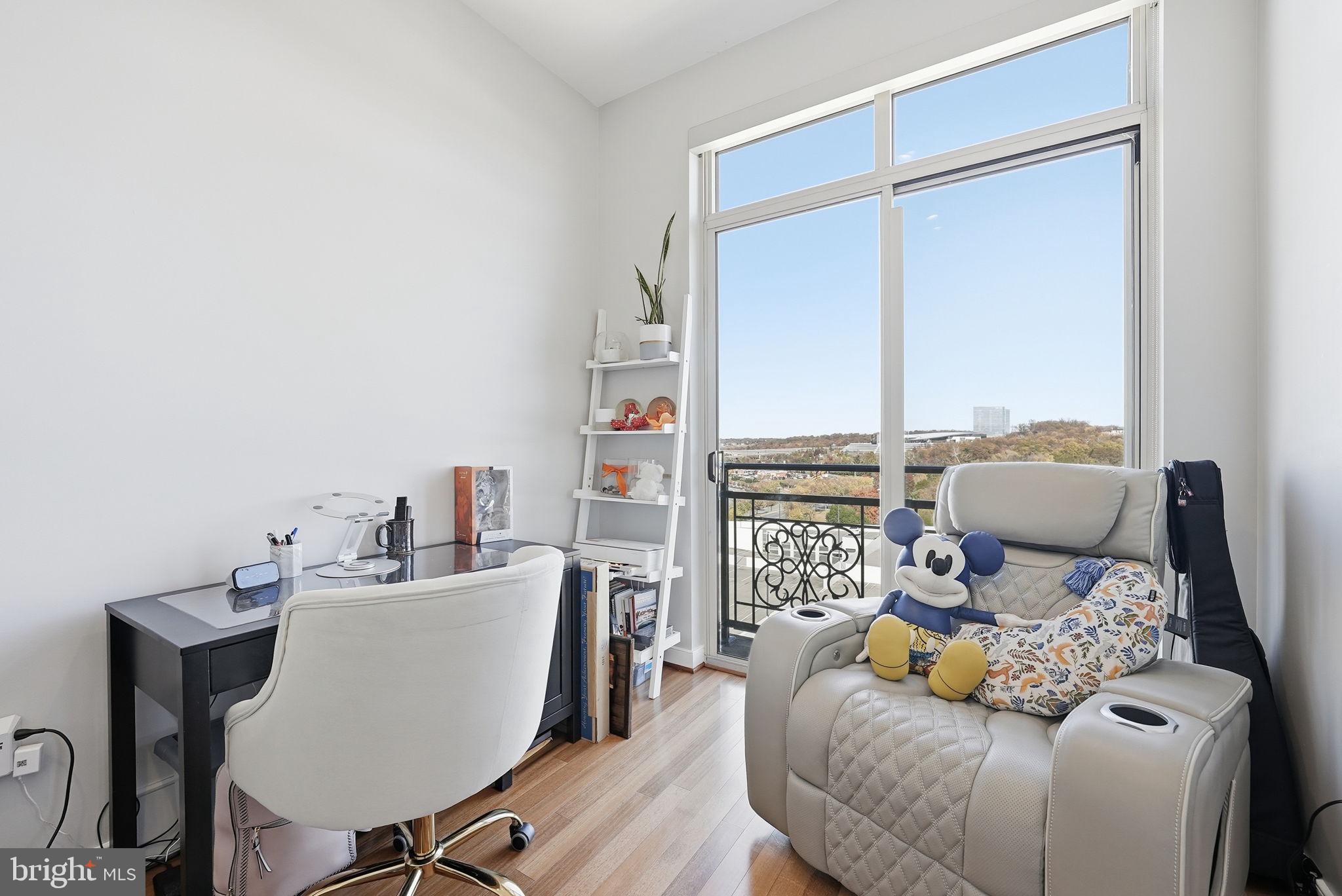 ONE NATIONAL HARBOR CONDOMINIUM - Residential