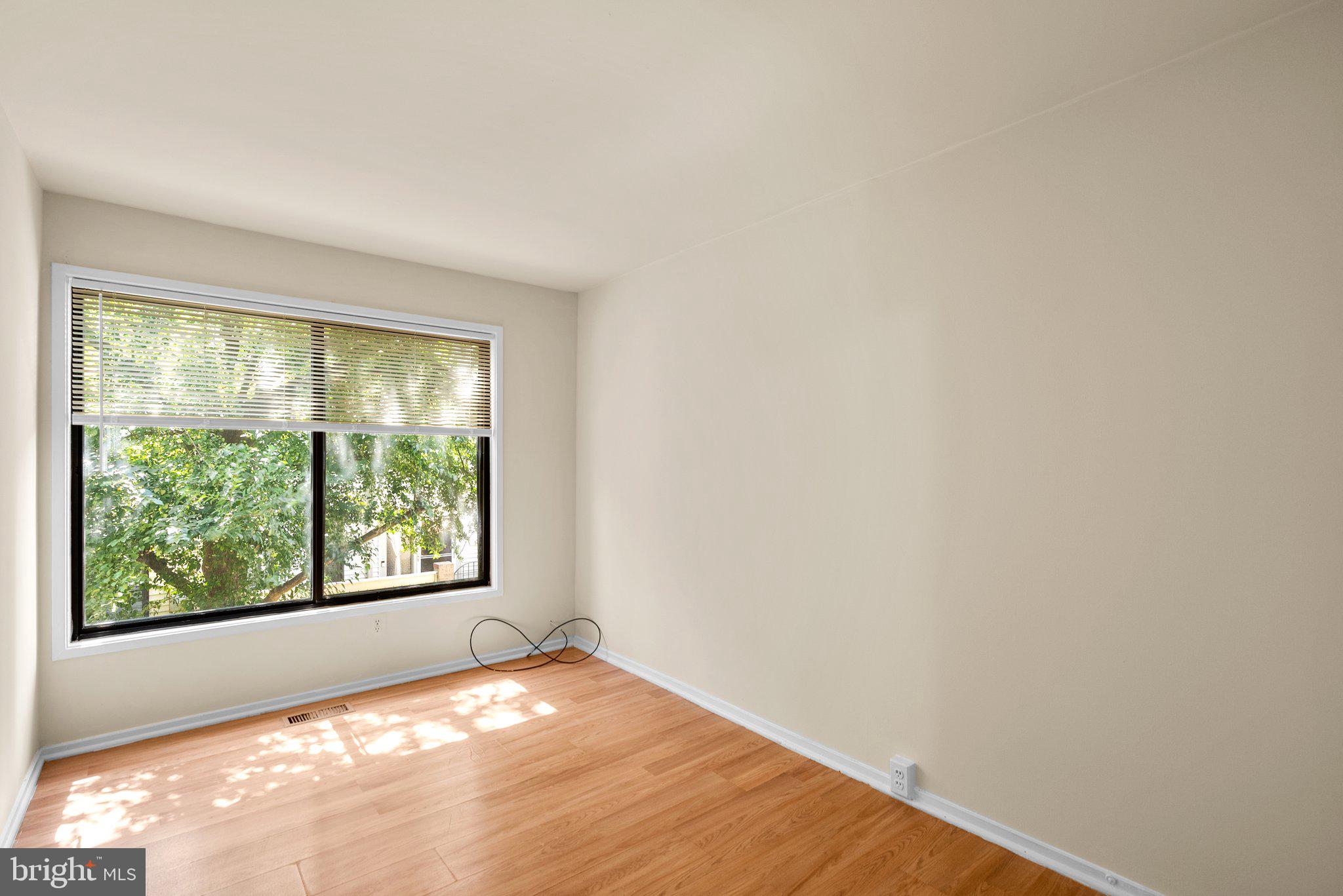 NATHANS HILL - Residential