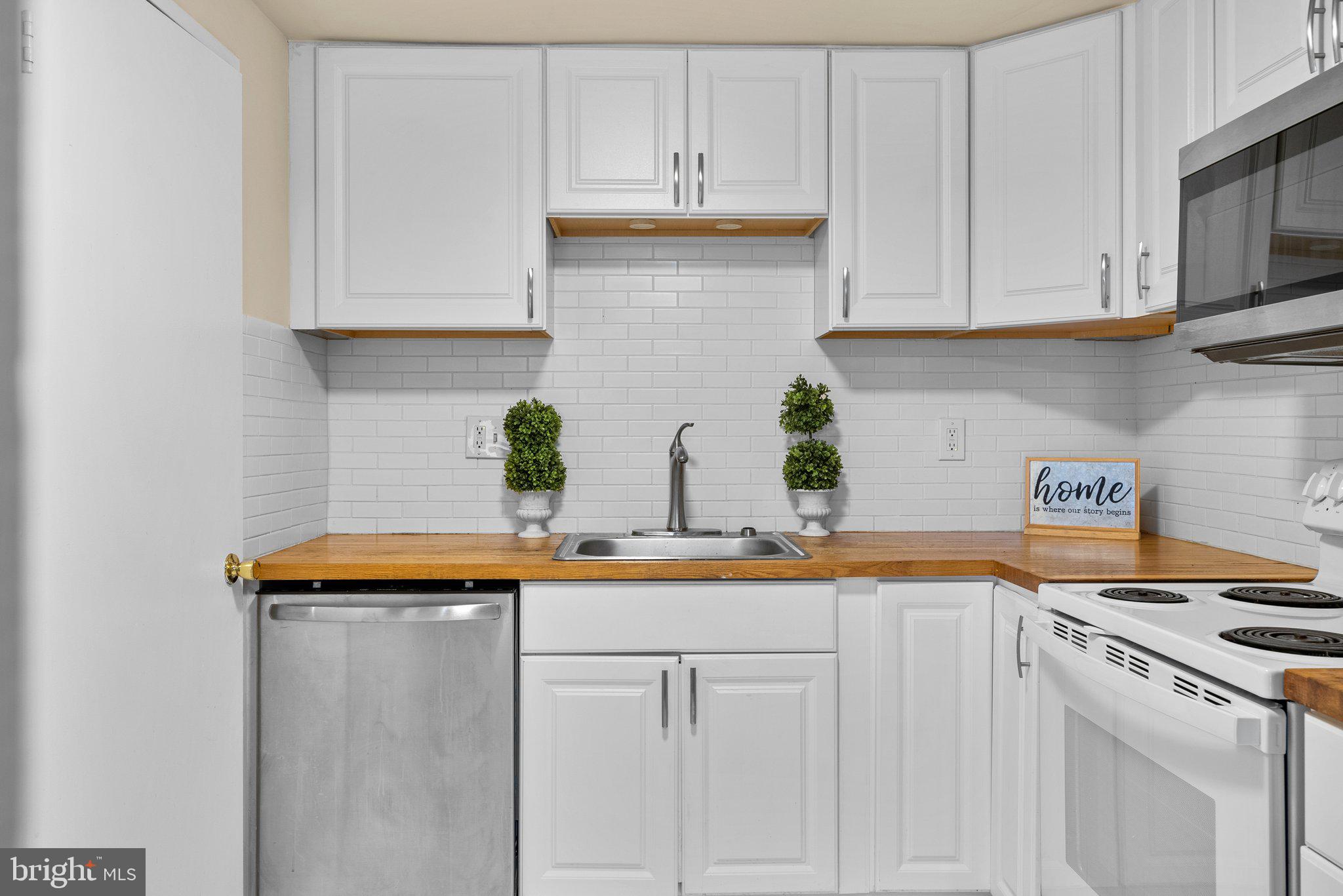 NATHANS HILL - Residential