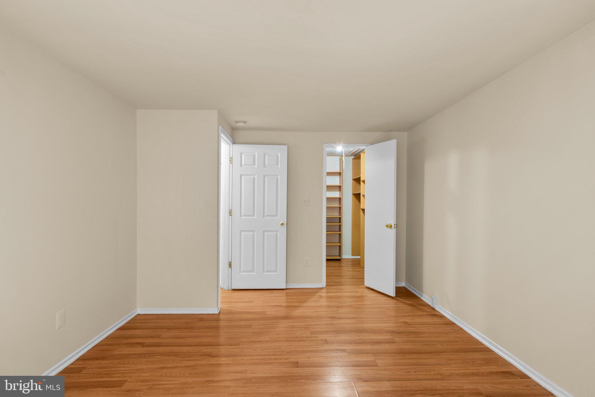 NATHANS HILL - Residential