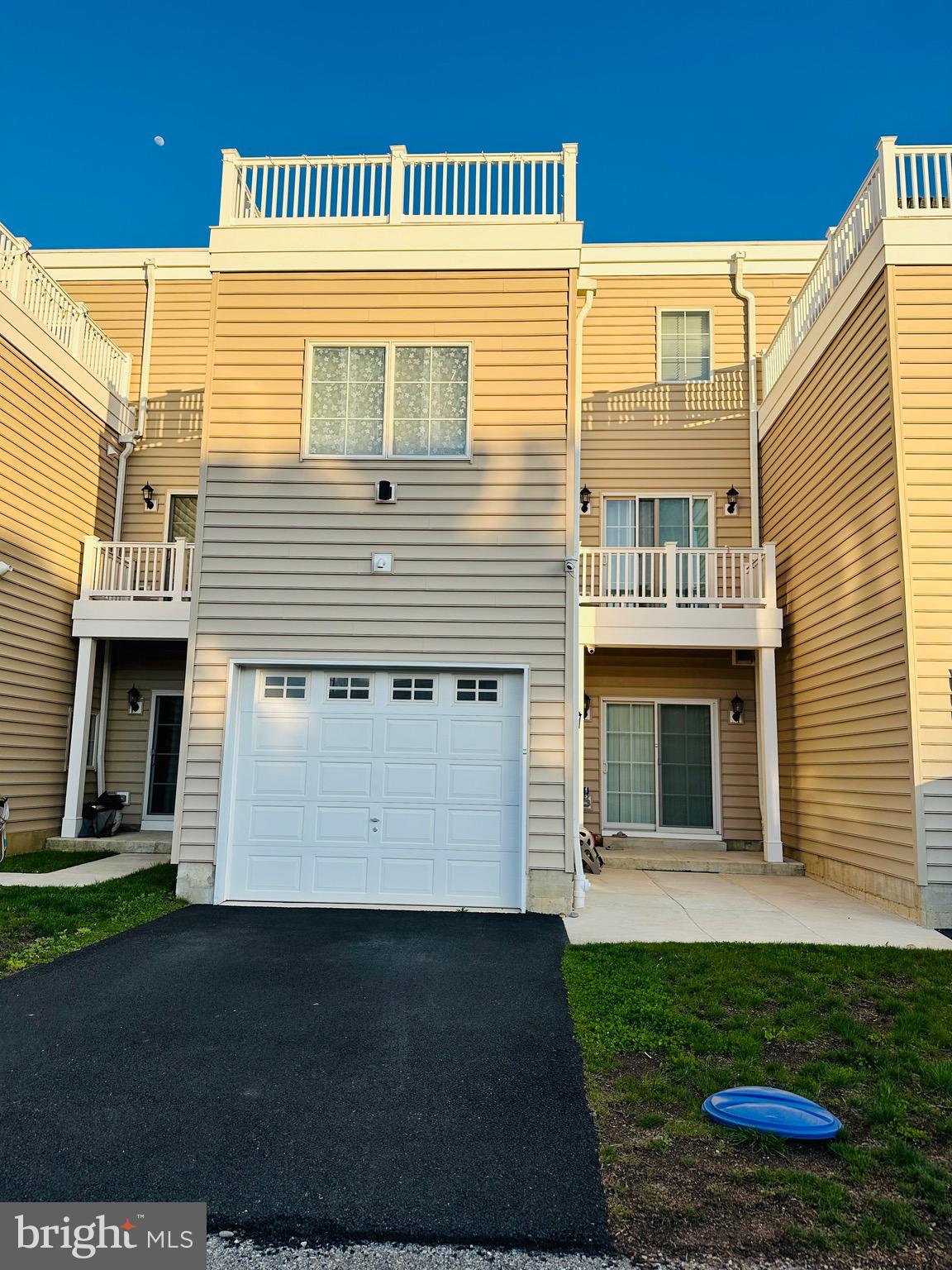 SIENA PLACE - Residential