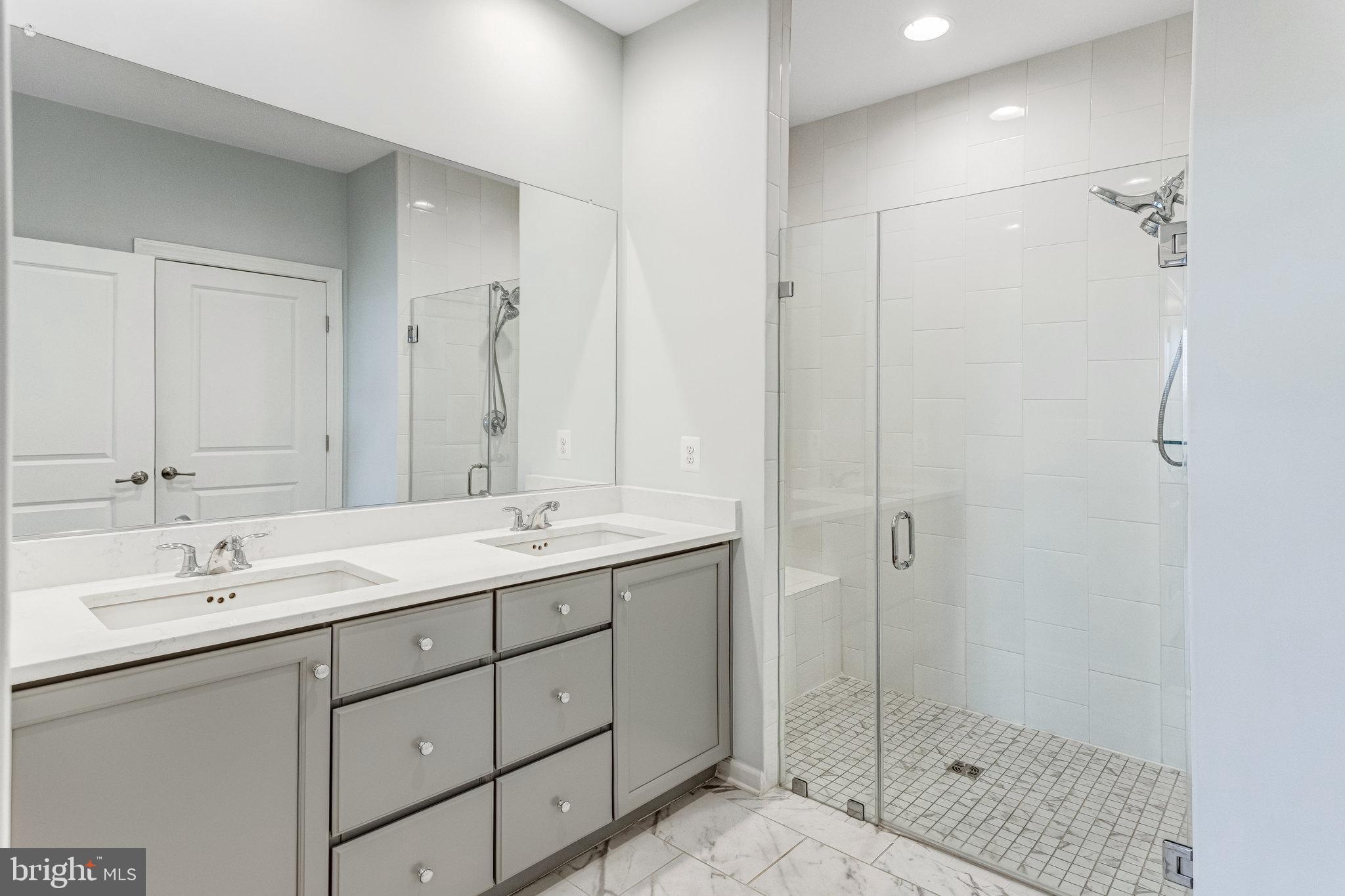 EMBREY MILL - Residential