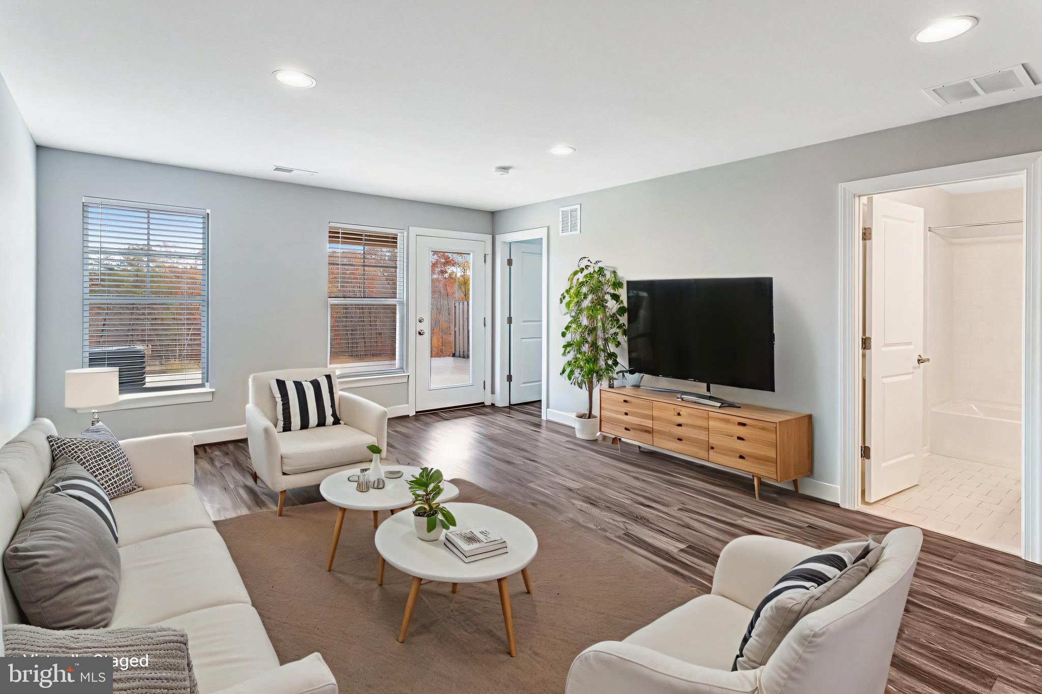 EMBREY MILL - Residential