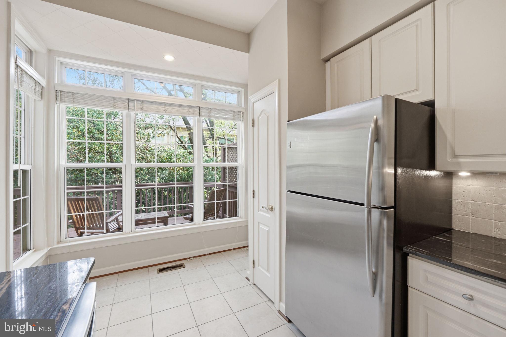 CAMBRIDGE WALK - Residential