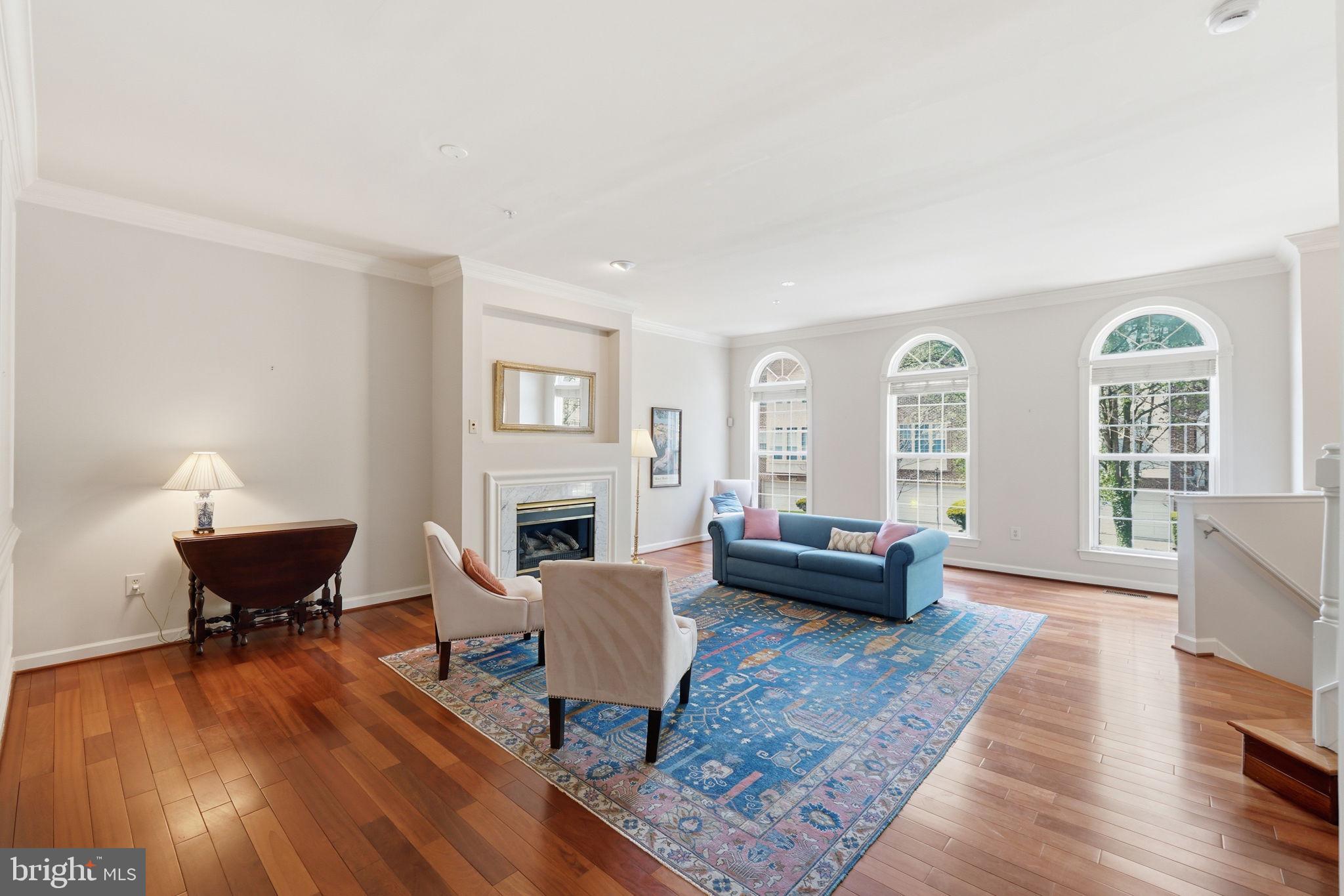 CAMBRIDGE WALK - Residential