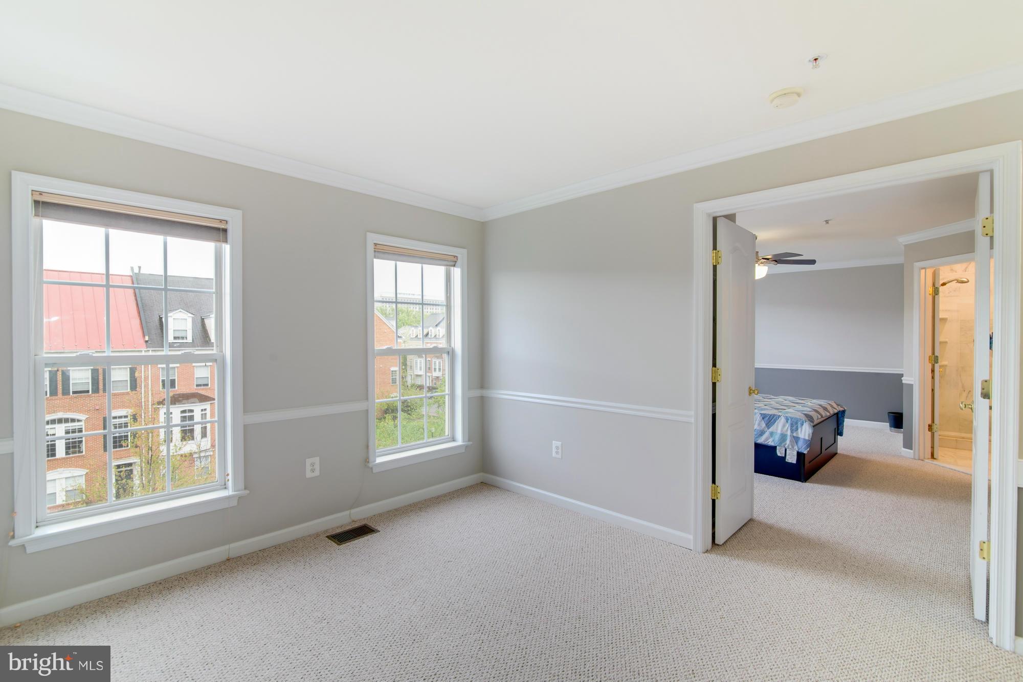 CONDOS AT CAMERON BLVD - Residential Lease