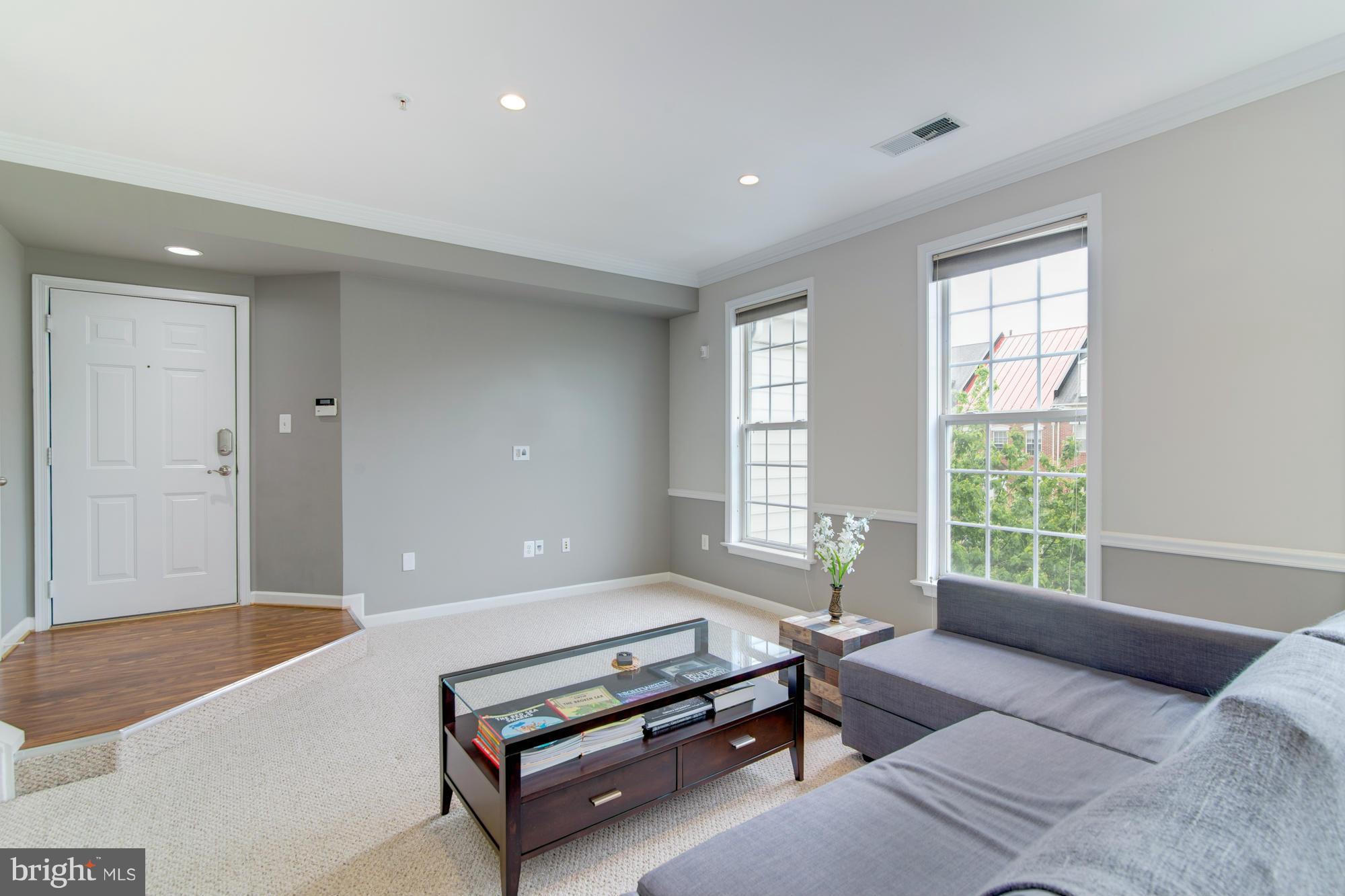 CONDOS AT CAMERON BLVD - Residential Lease