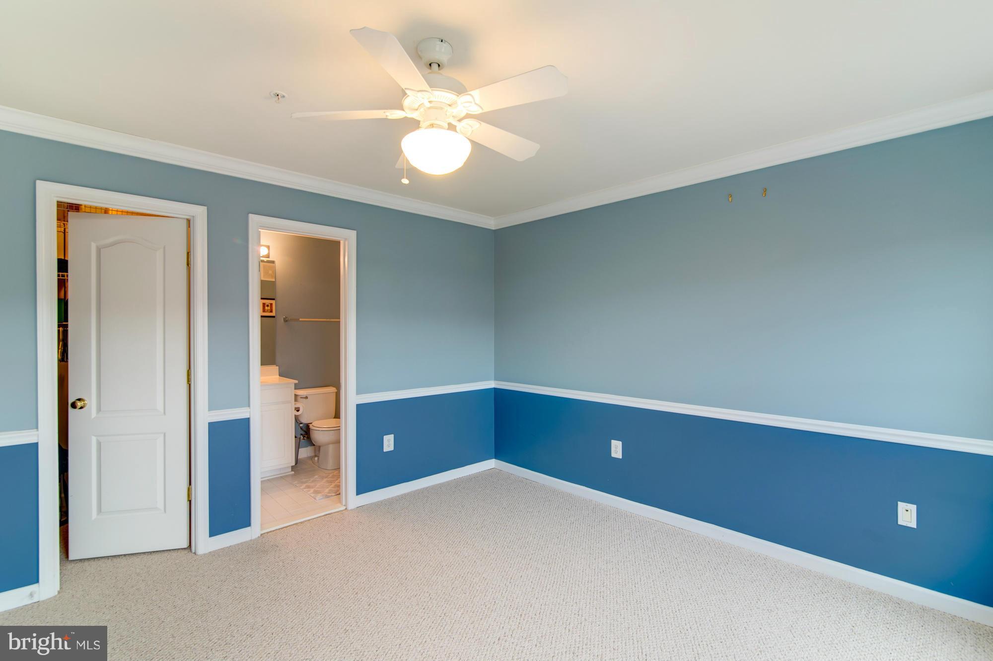 CONDOS AT CAMERON BLVD - Residential Lease