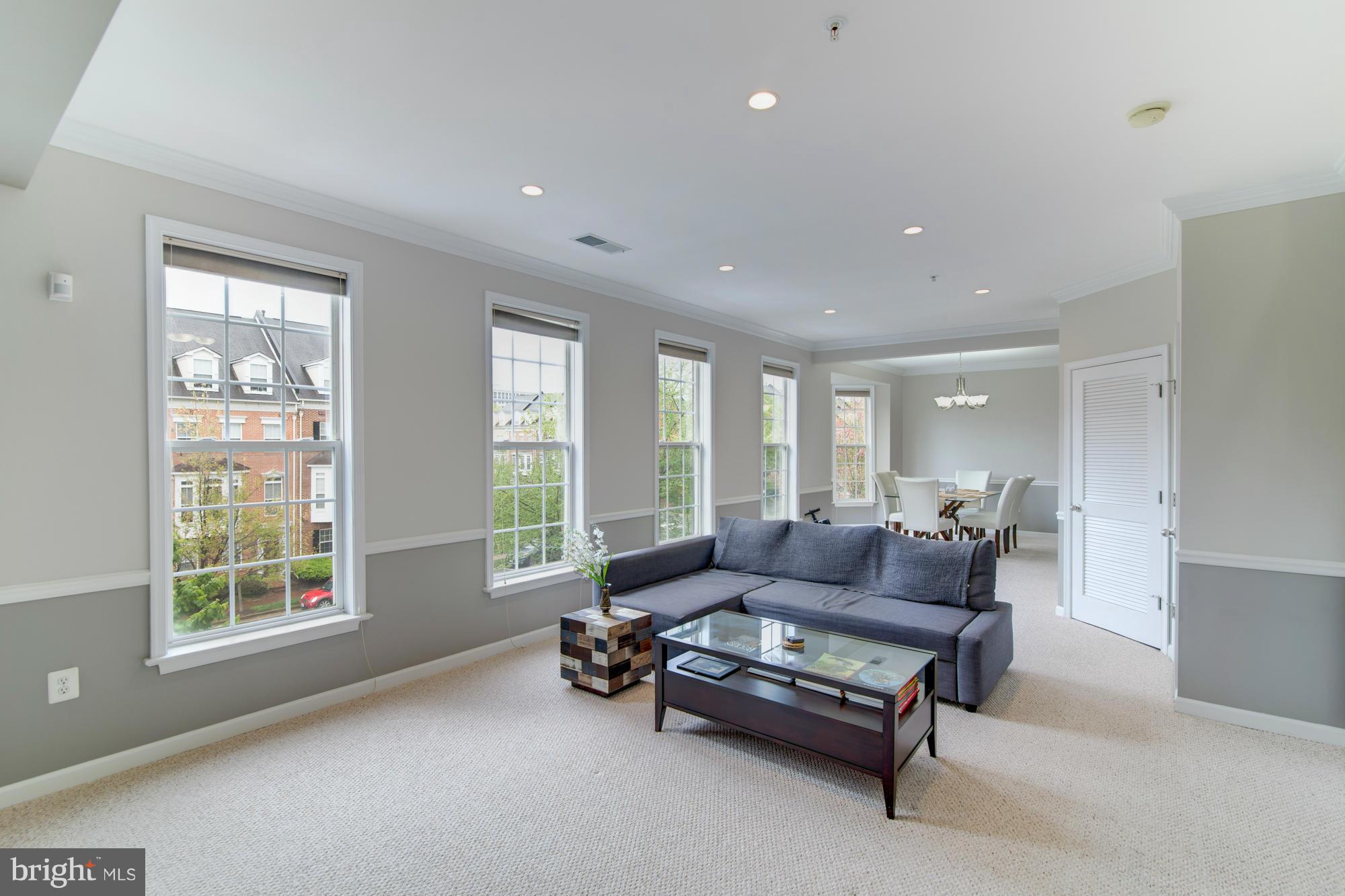 CONDOS AT CAMERON BLVD - Residential Lease