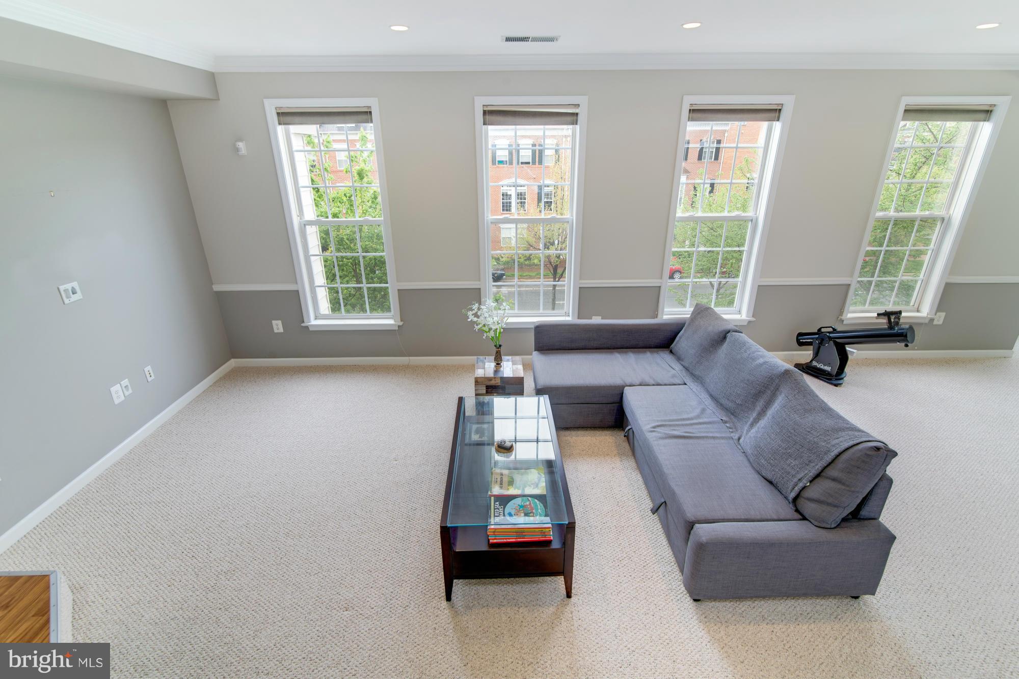 CONDOS AT CAMERON BLVD - Residential Lease