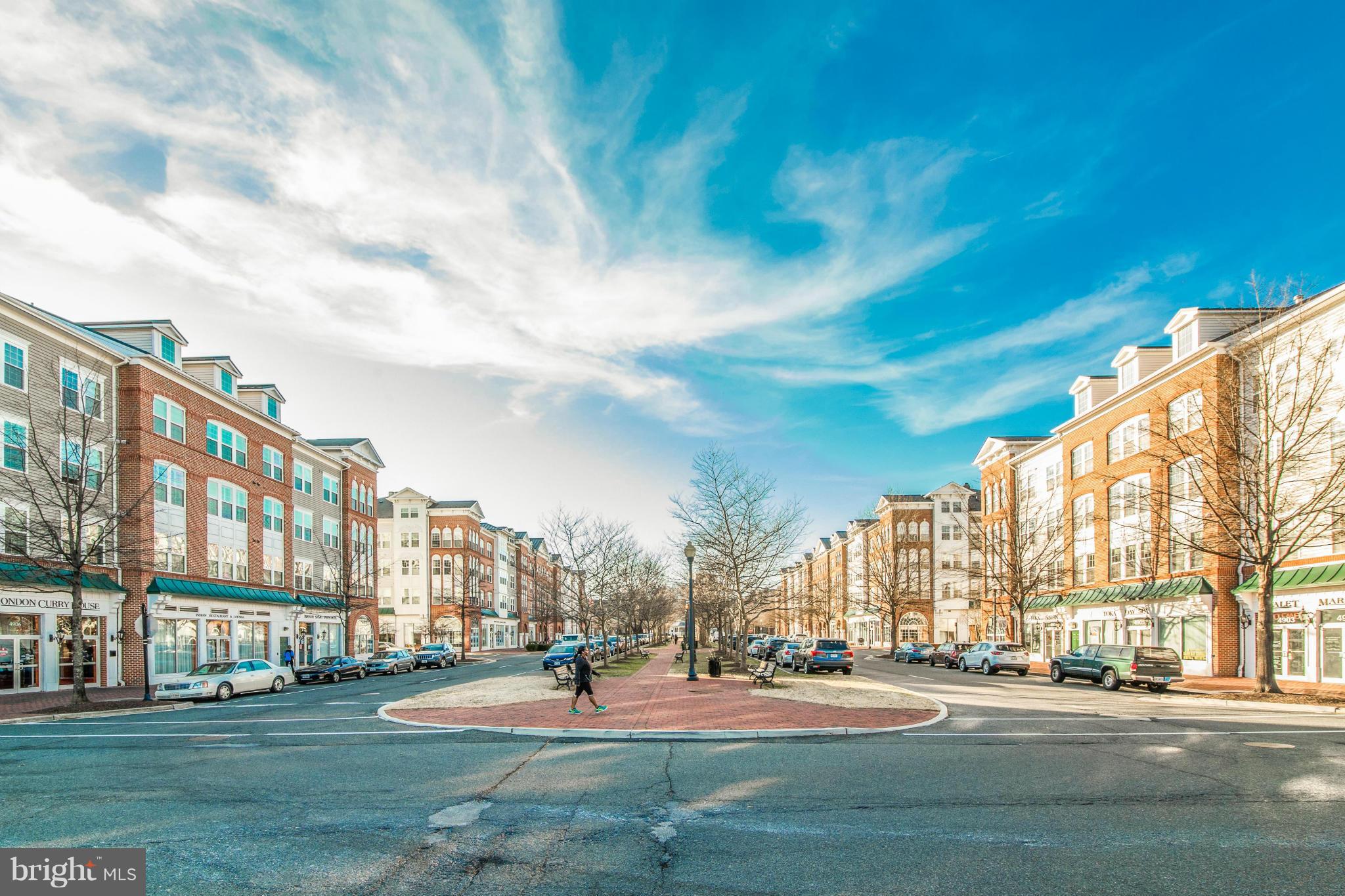 CONDOS AT CAMERON BLVD - Residential Lease