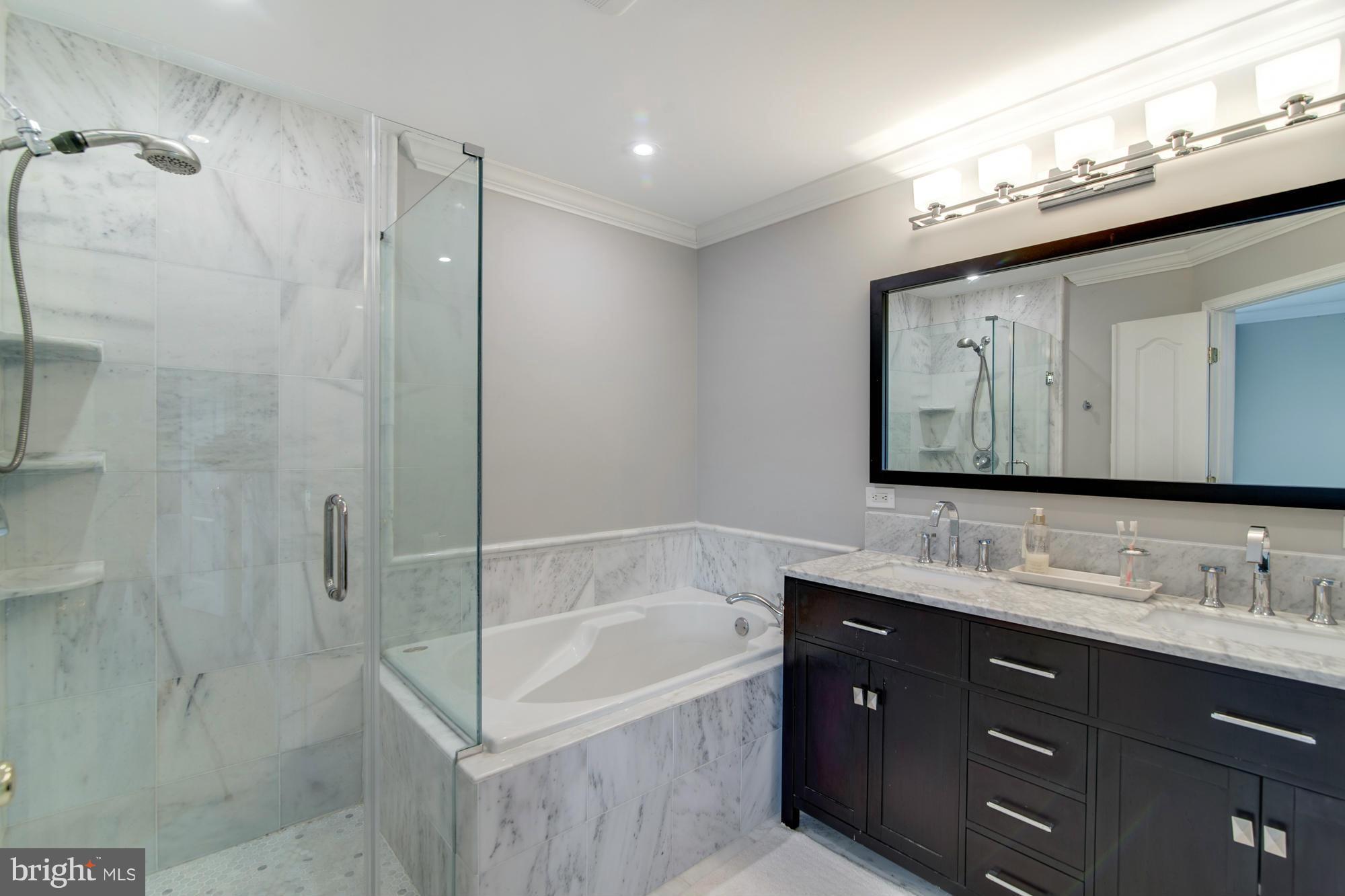 CONDOS AT CAMERON BLVD - Residential Lease