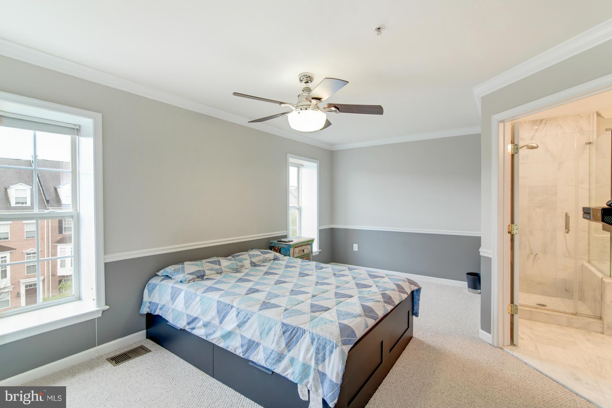 CONDOS AT CAMERON BLVD - Residential Lease