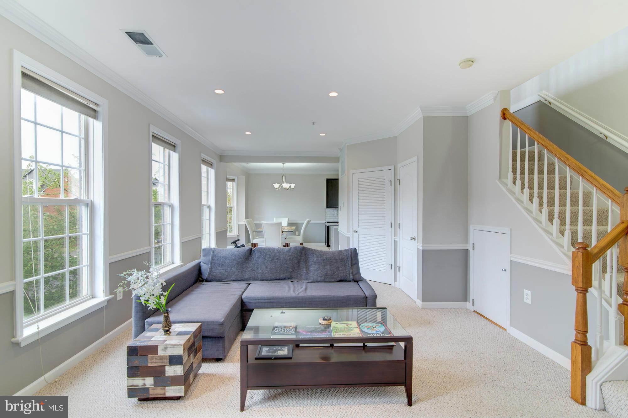 CONDOS AT CAMERON BLVD - Residential Lease