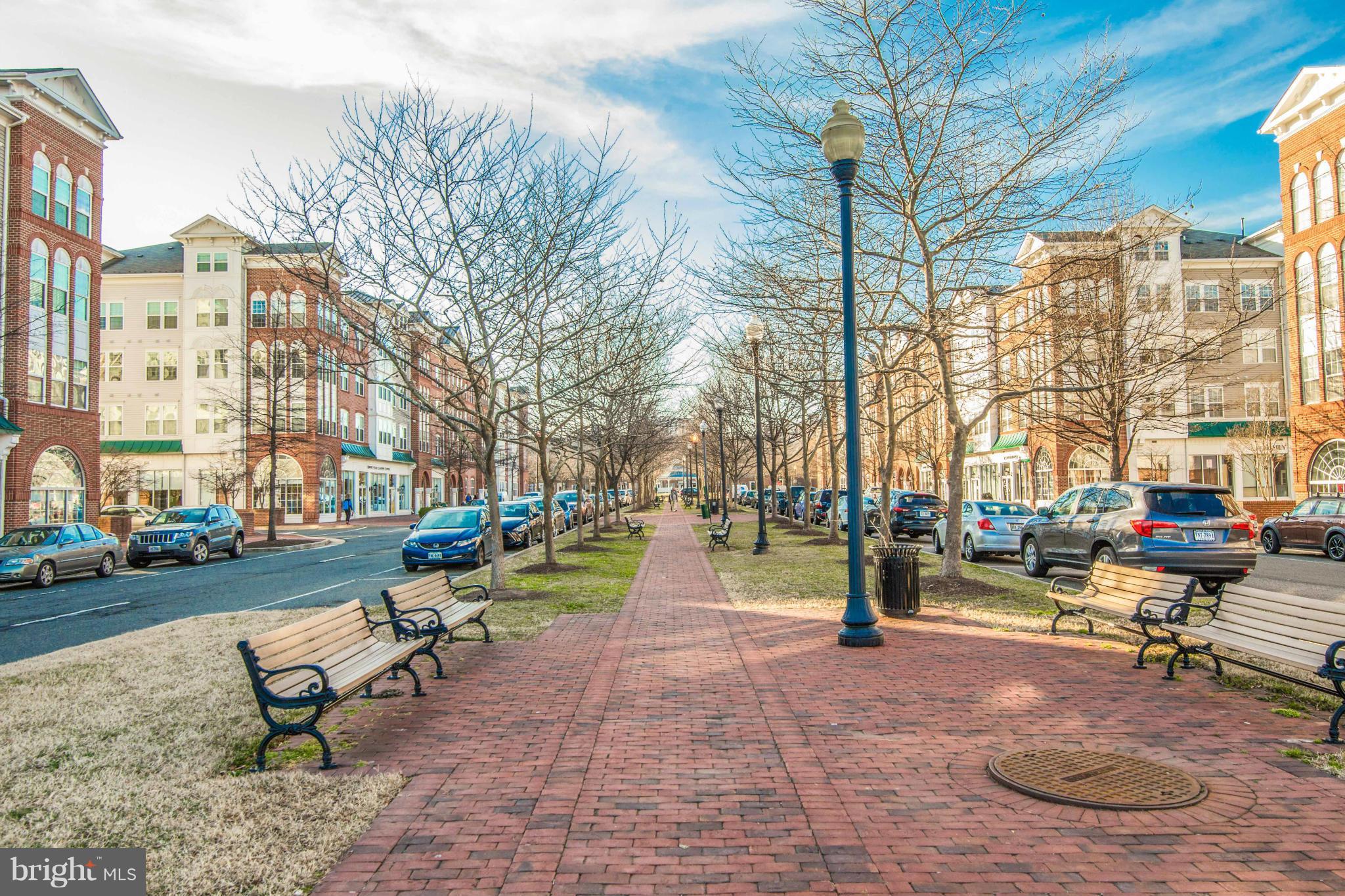 CONDOS AT CAMERON BLVD - Residential Lease