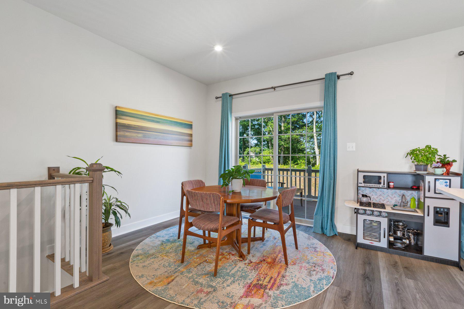 LAKE LINGANORE - Residential