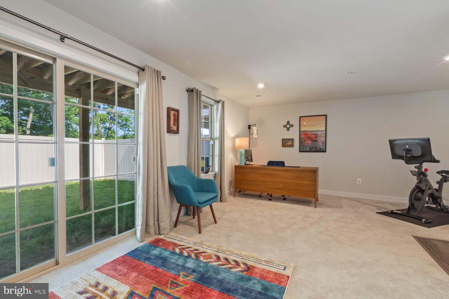 LAKE LINGANORE - Residential