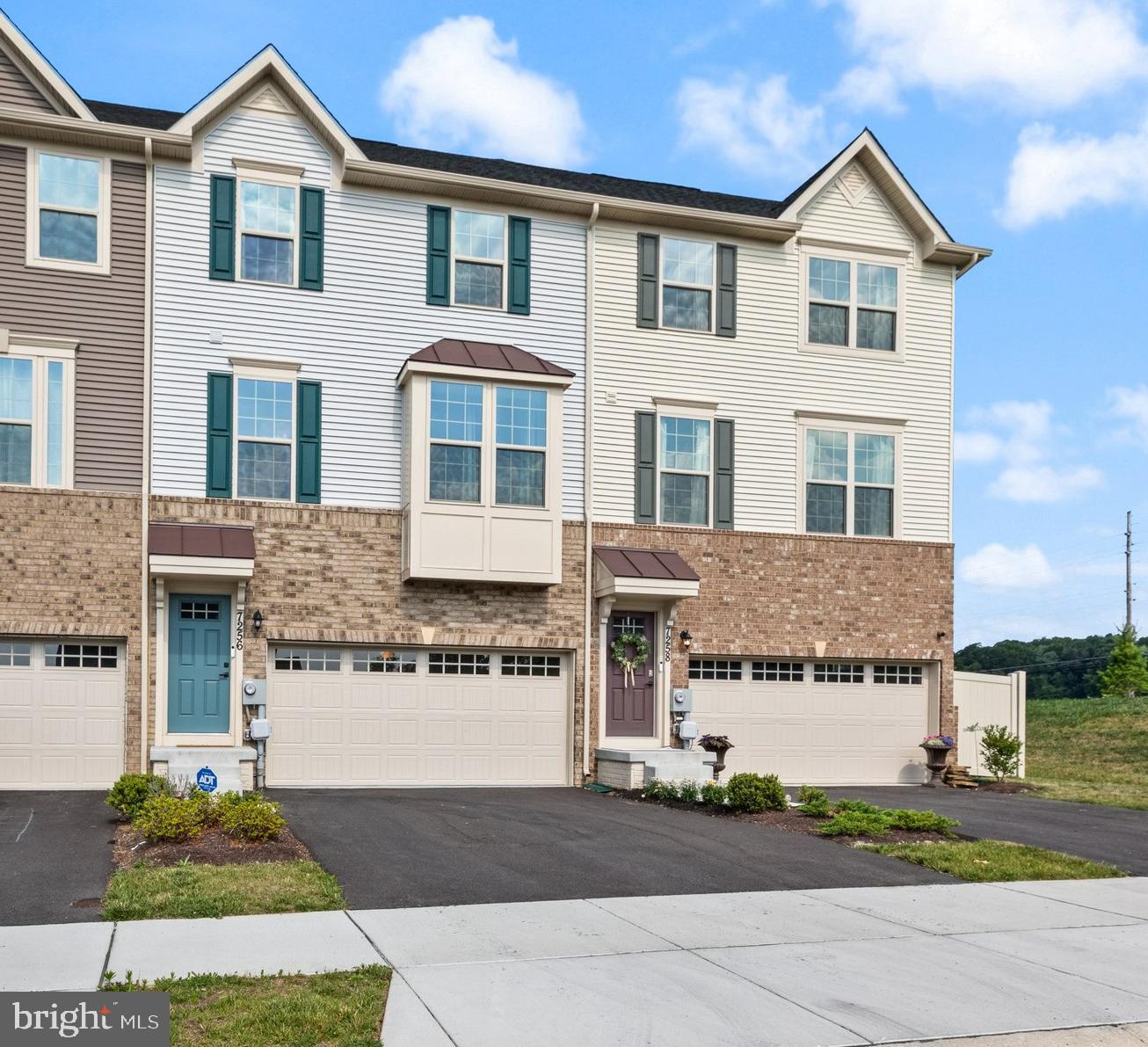 LAKE LINGANORE - Residential