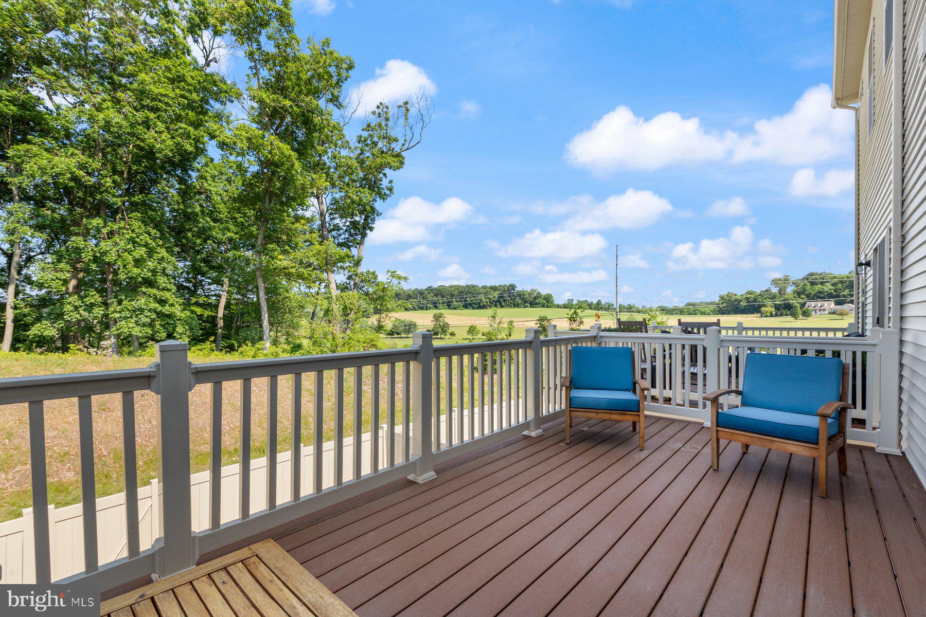 LAKE LINGANORE - Residential