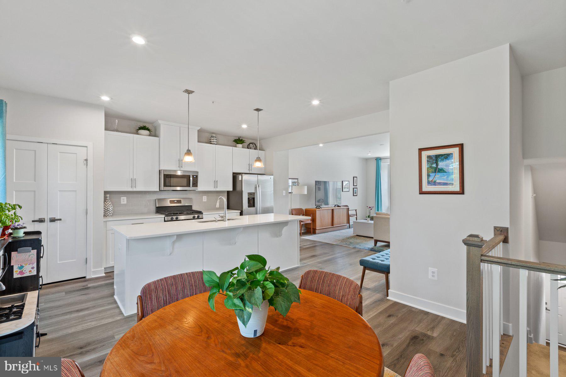 LAKE LINGANORE - Residential