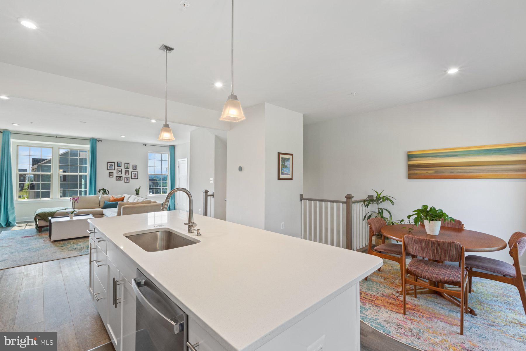 LAKE LINGANORE - Residential