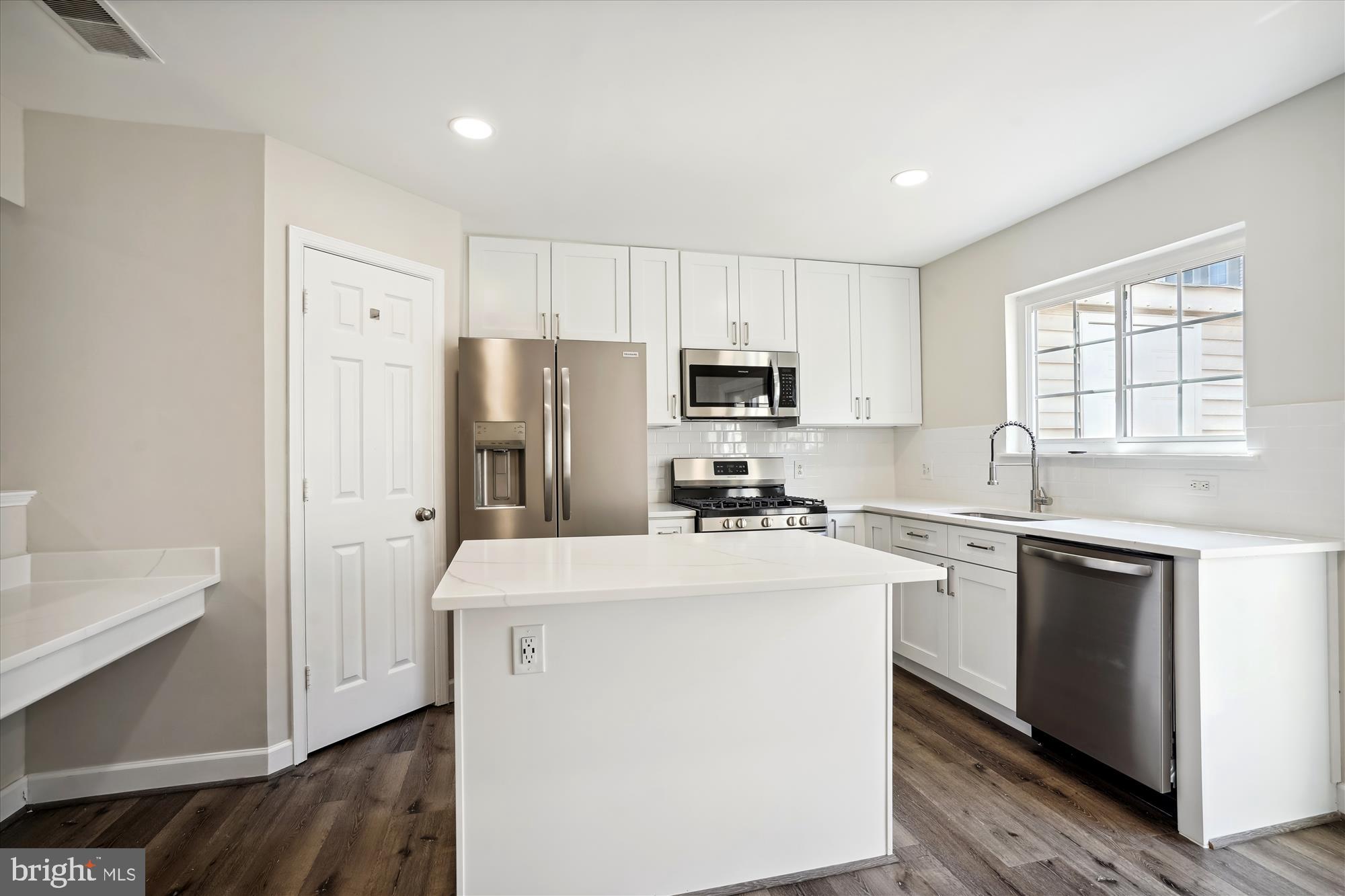 GREENS AT FAIR LAKES - Residential