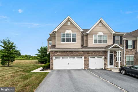 Townhouse For Sale - 375 Pennycress Road<br/> ALLENTOWN, PA 18104