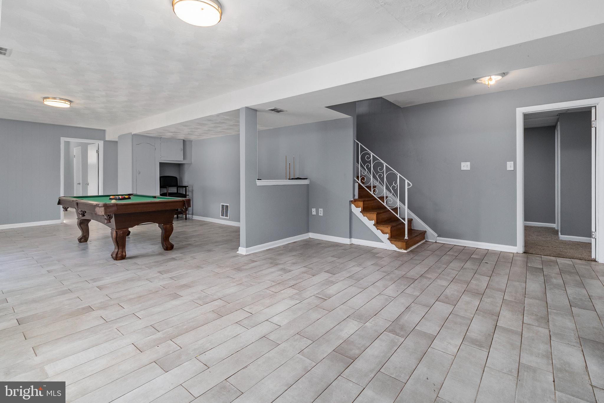 MELLWOOD HILLS - Residential