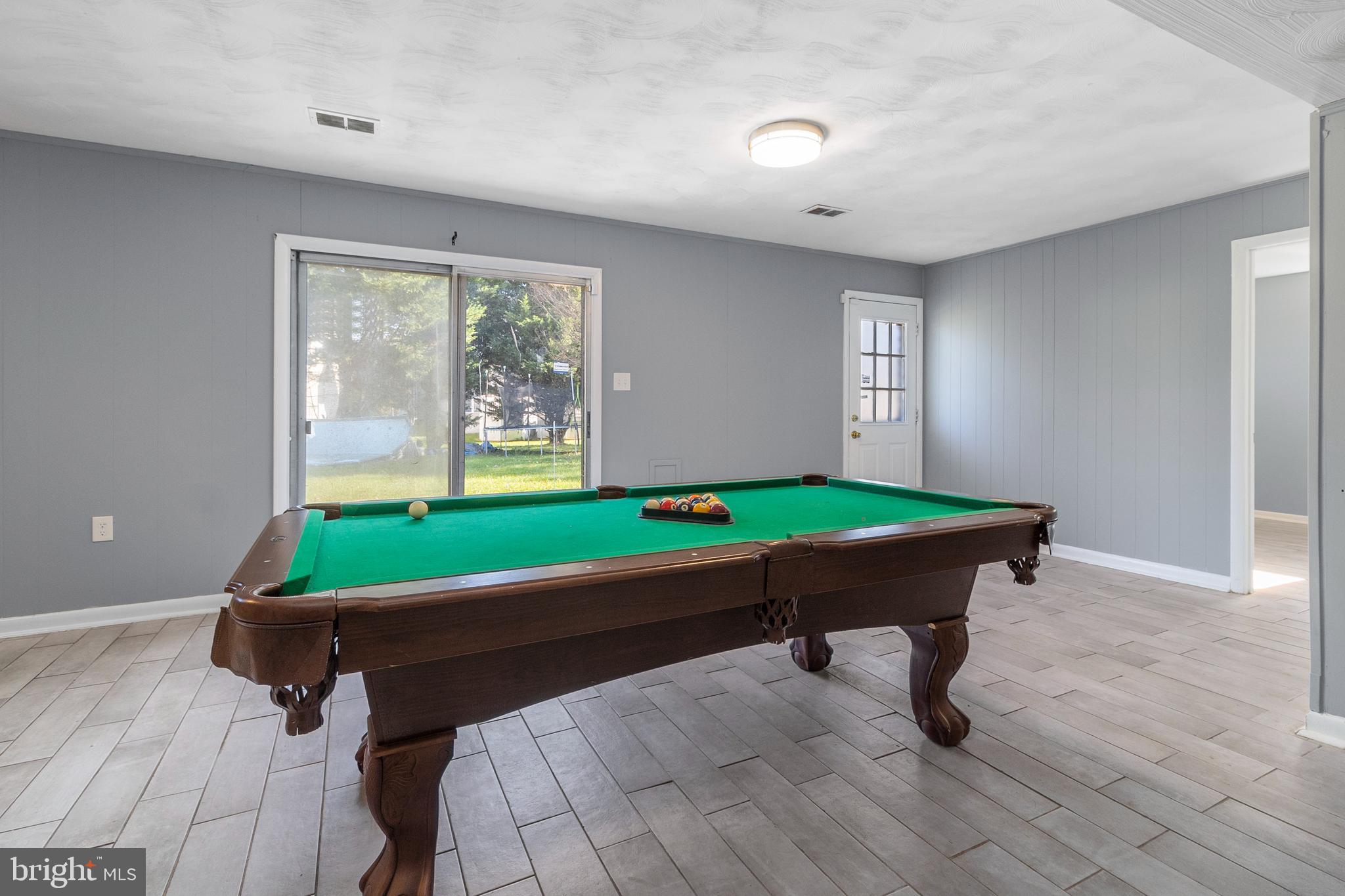 MELLWOOD HILLS - Residential