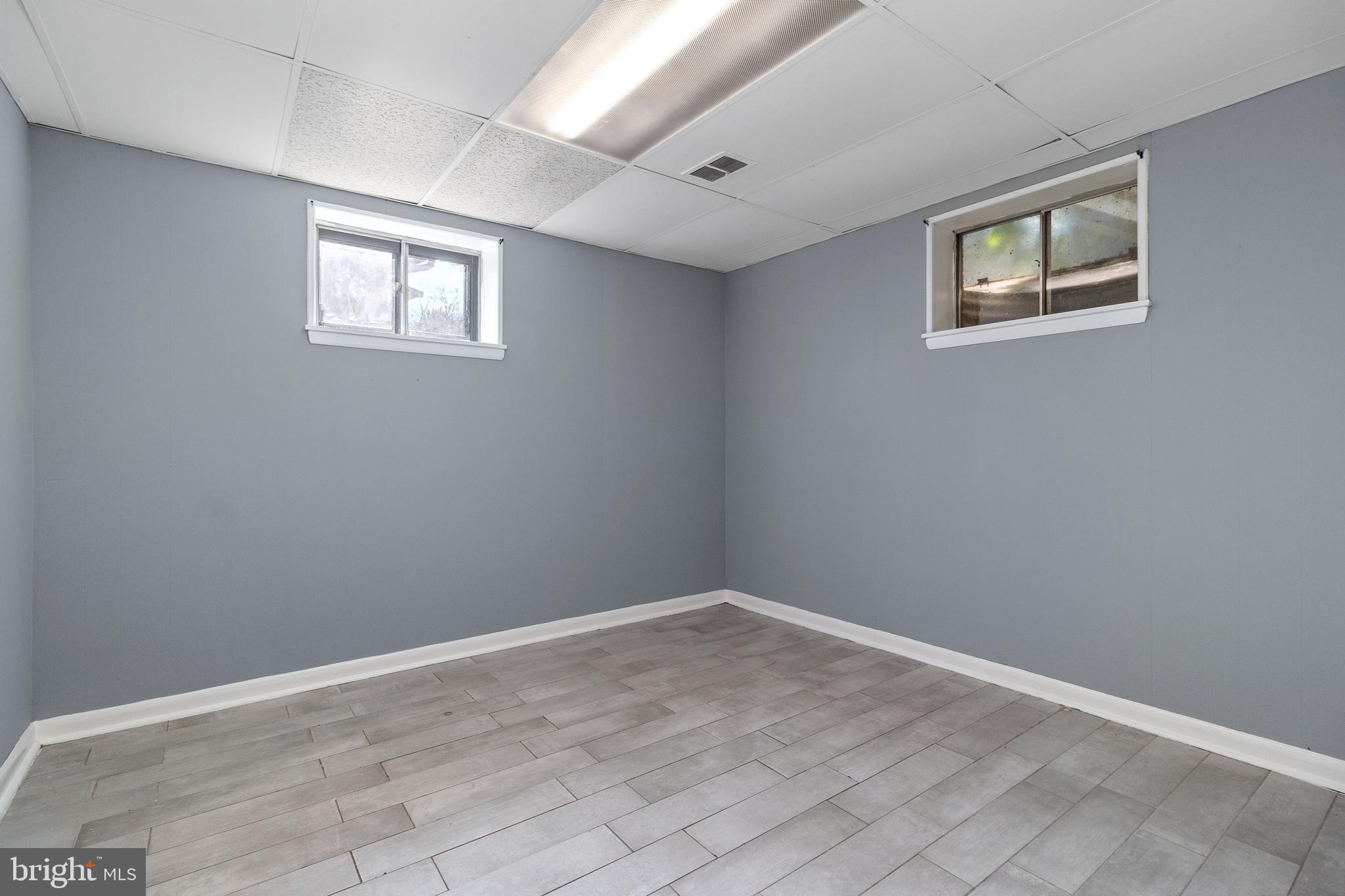 MELLWOOD HILLS - Residential