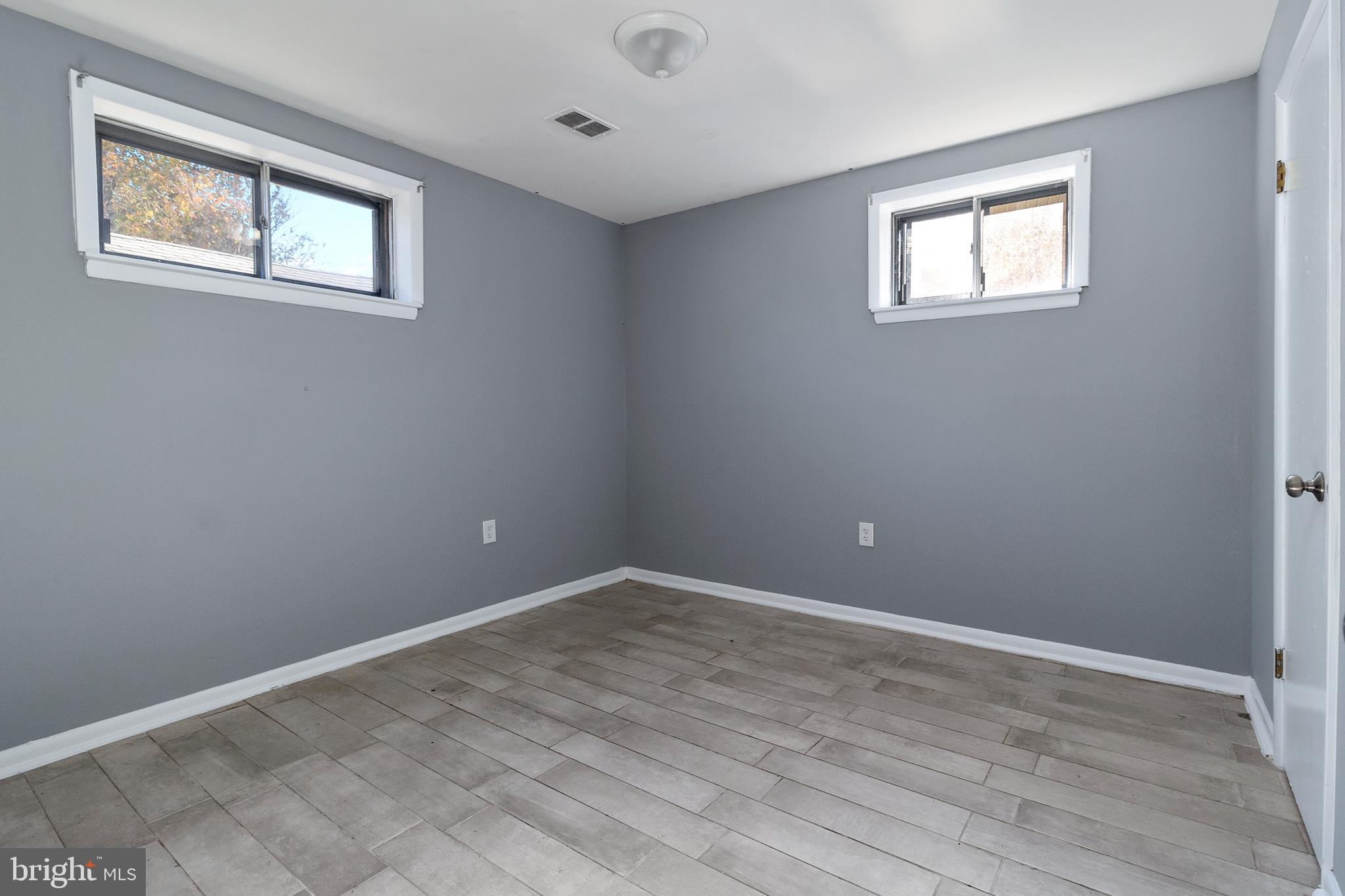 MELLWOOD HILLS - Residential