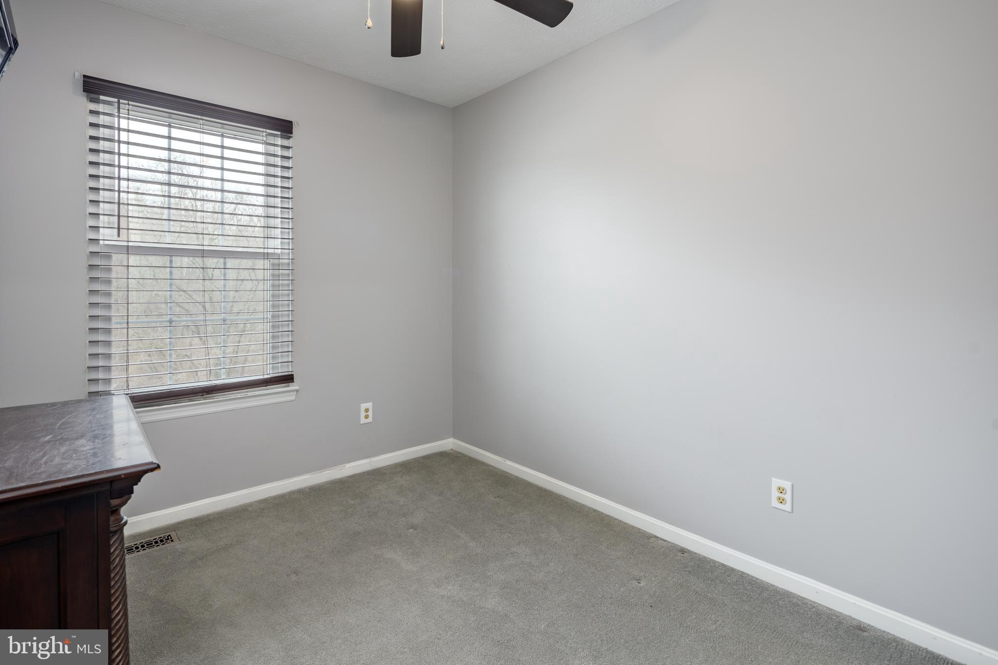 CARROLLWOOD MANOR - Residential