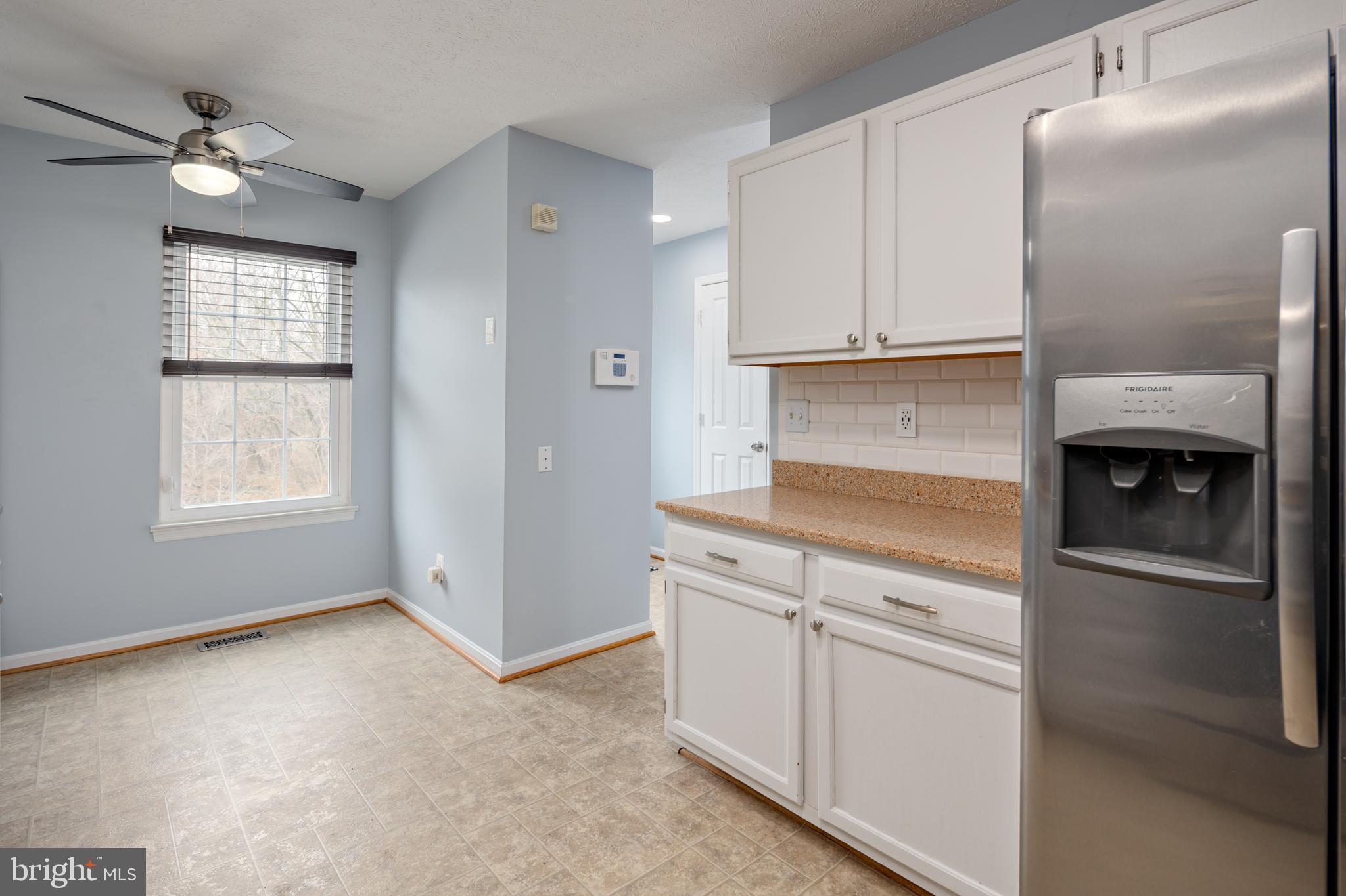 CARROLLWOOD MANOR - Residential