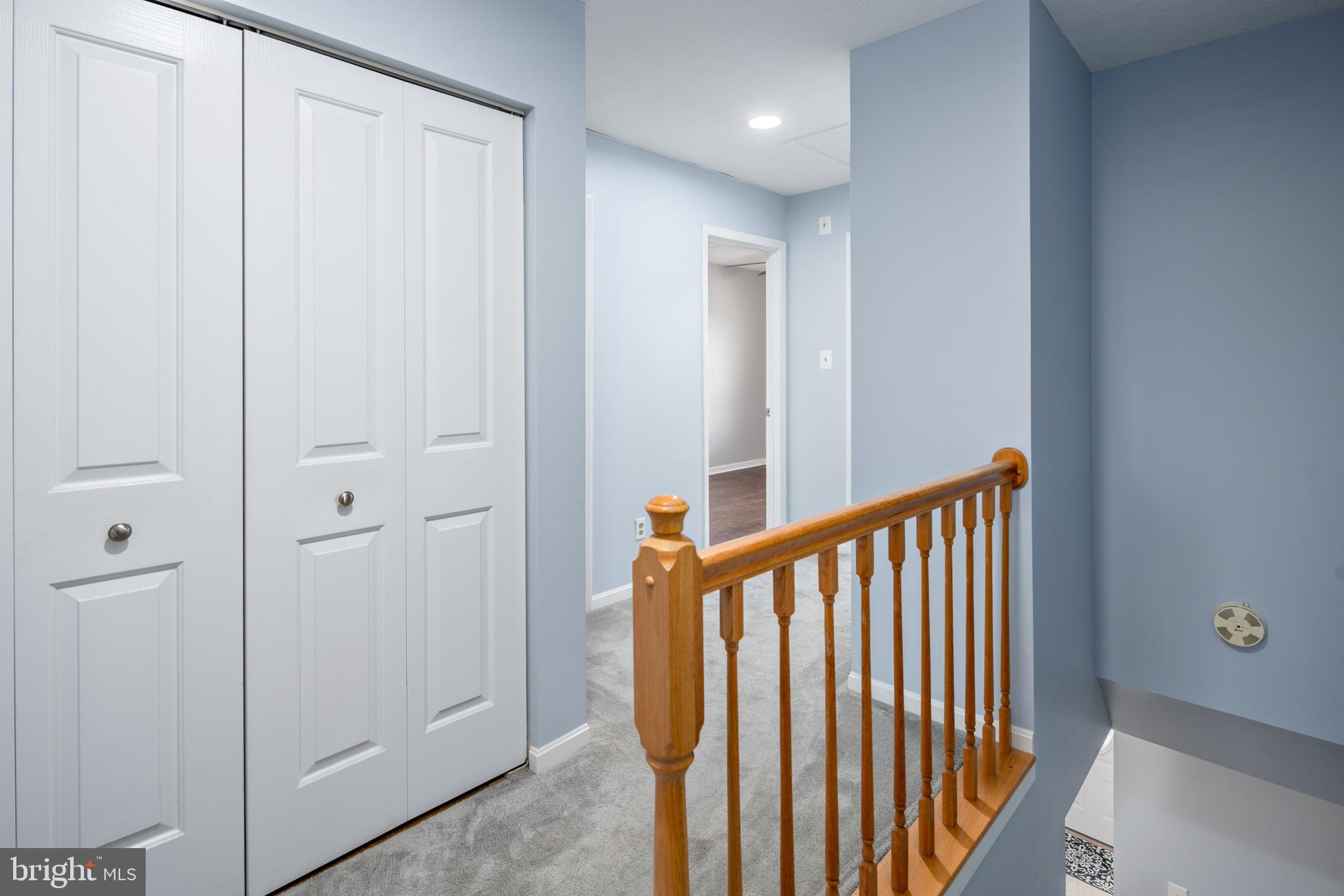 CARROLLWOOD MANOR - Residential