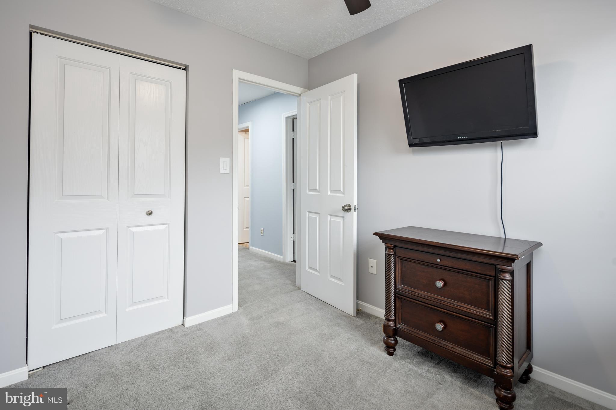 CARROLLWOOD MANOR - Residential