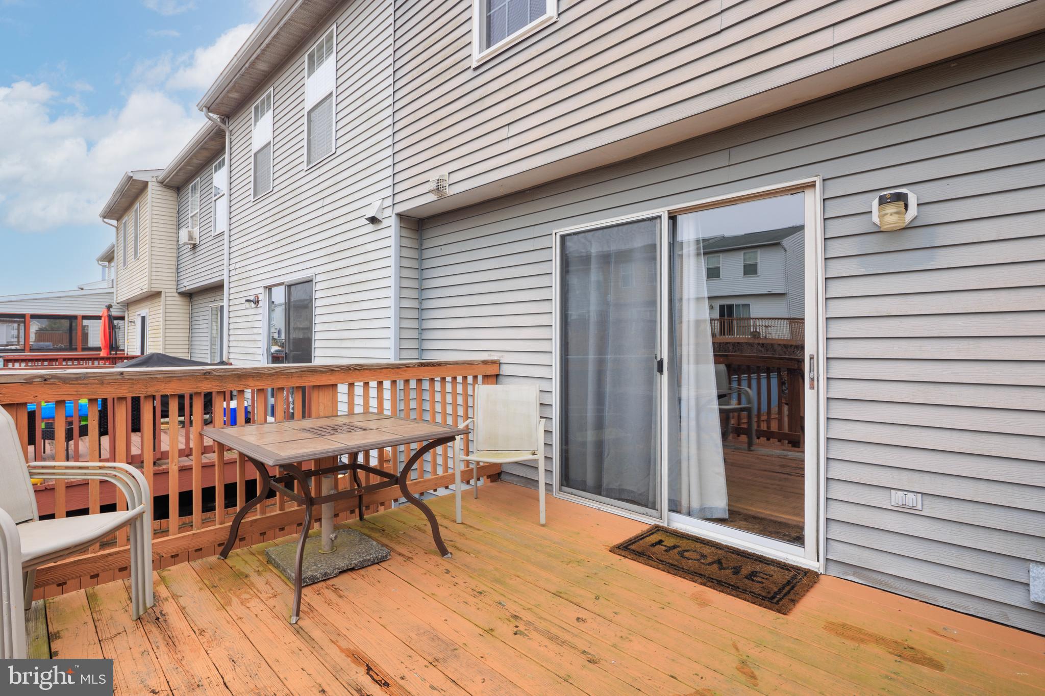 CARROLLWOOD MANOR - Residential