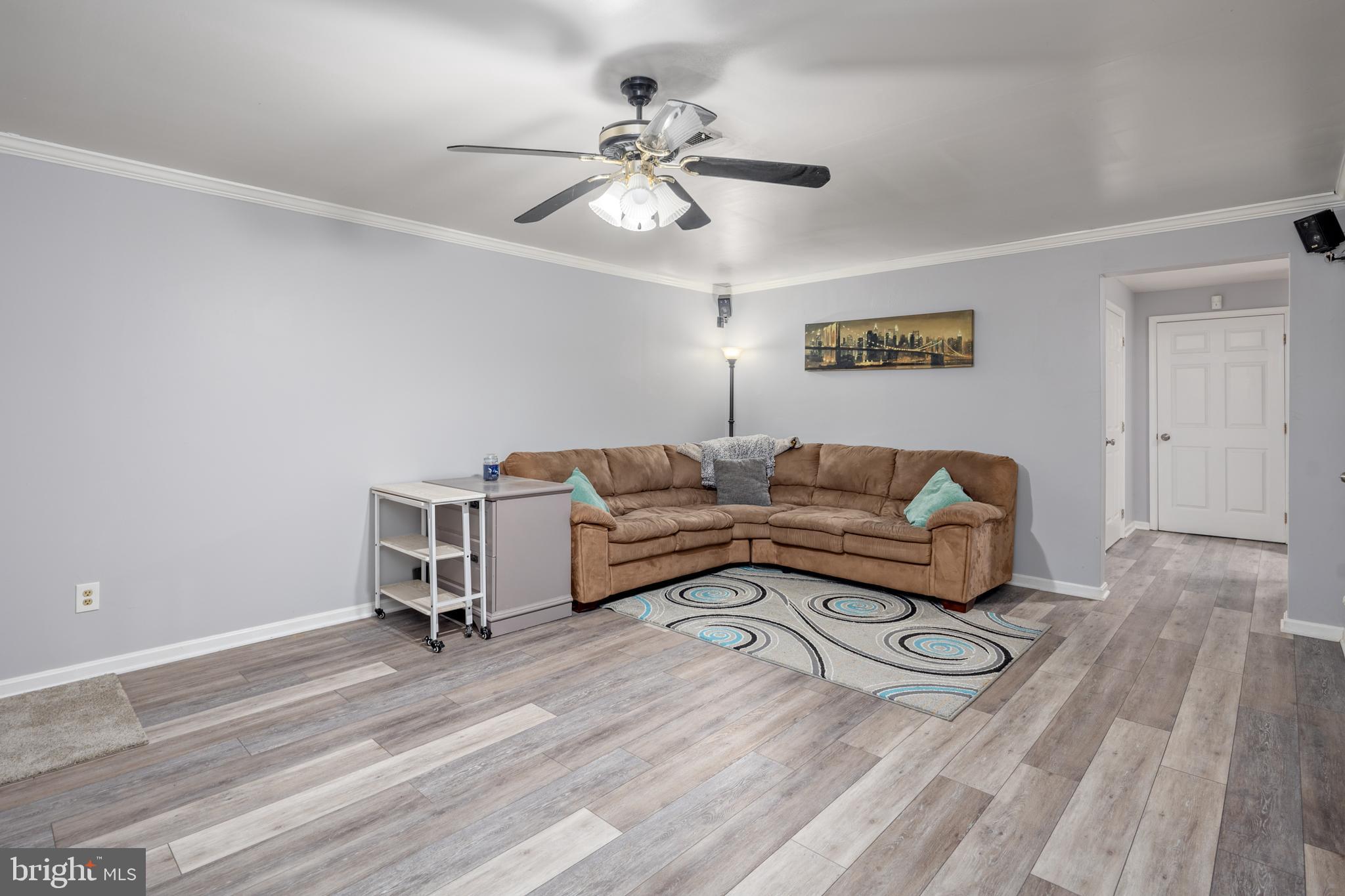 CARROLLWOOD MANOR - Residential