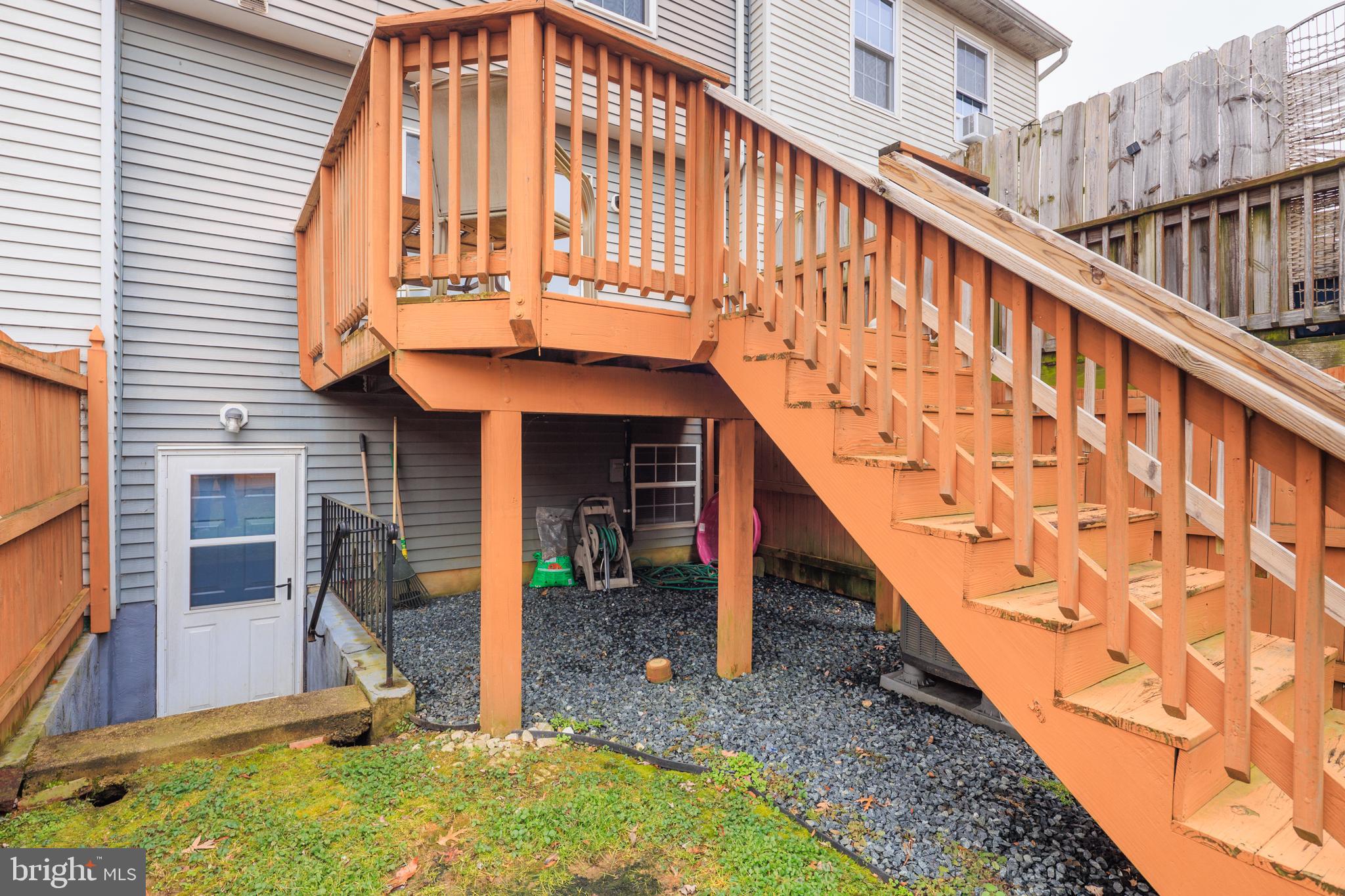 CARROLLWOOD MANOR - Residential