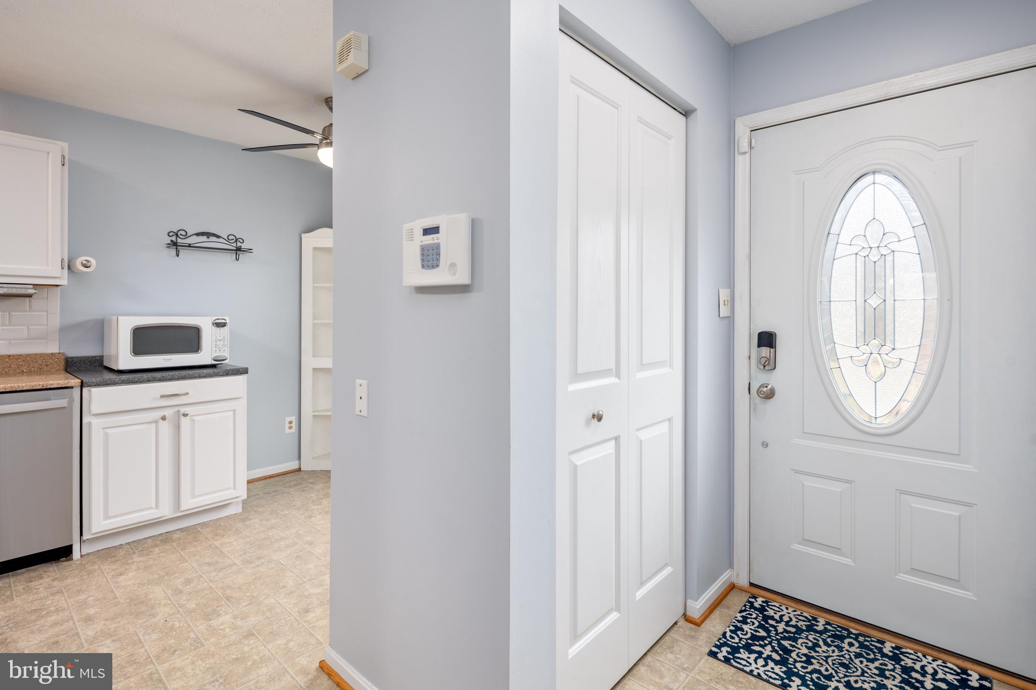 CARROLLWOOD MANOR - Residential