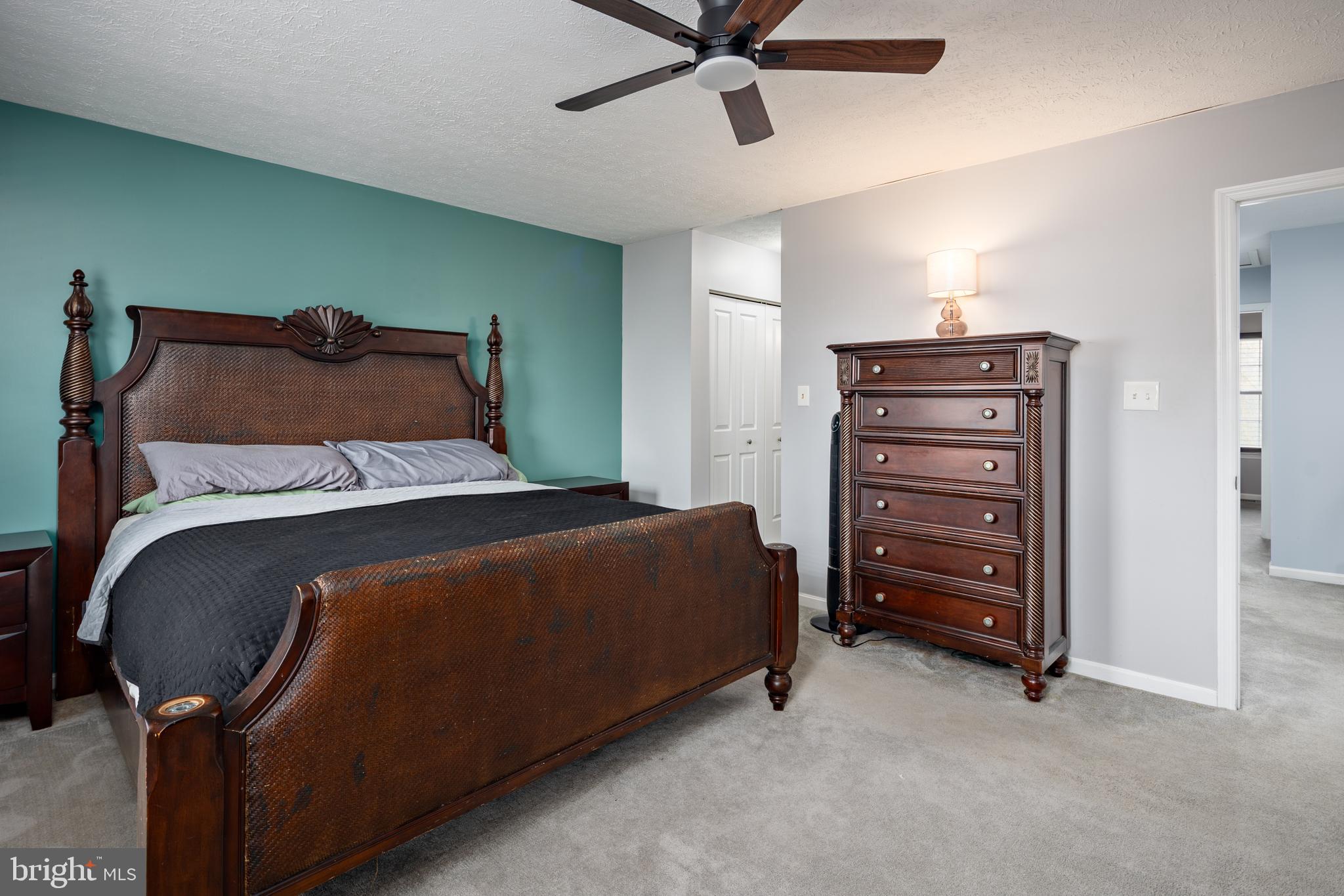 CARROLLWOOD MANOR - Residential