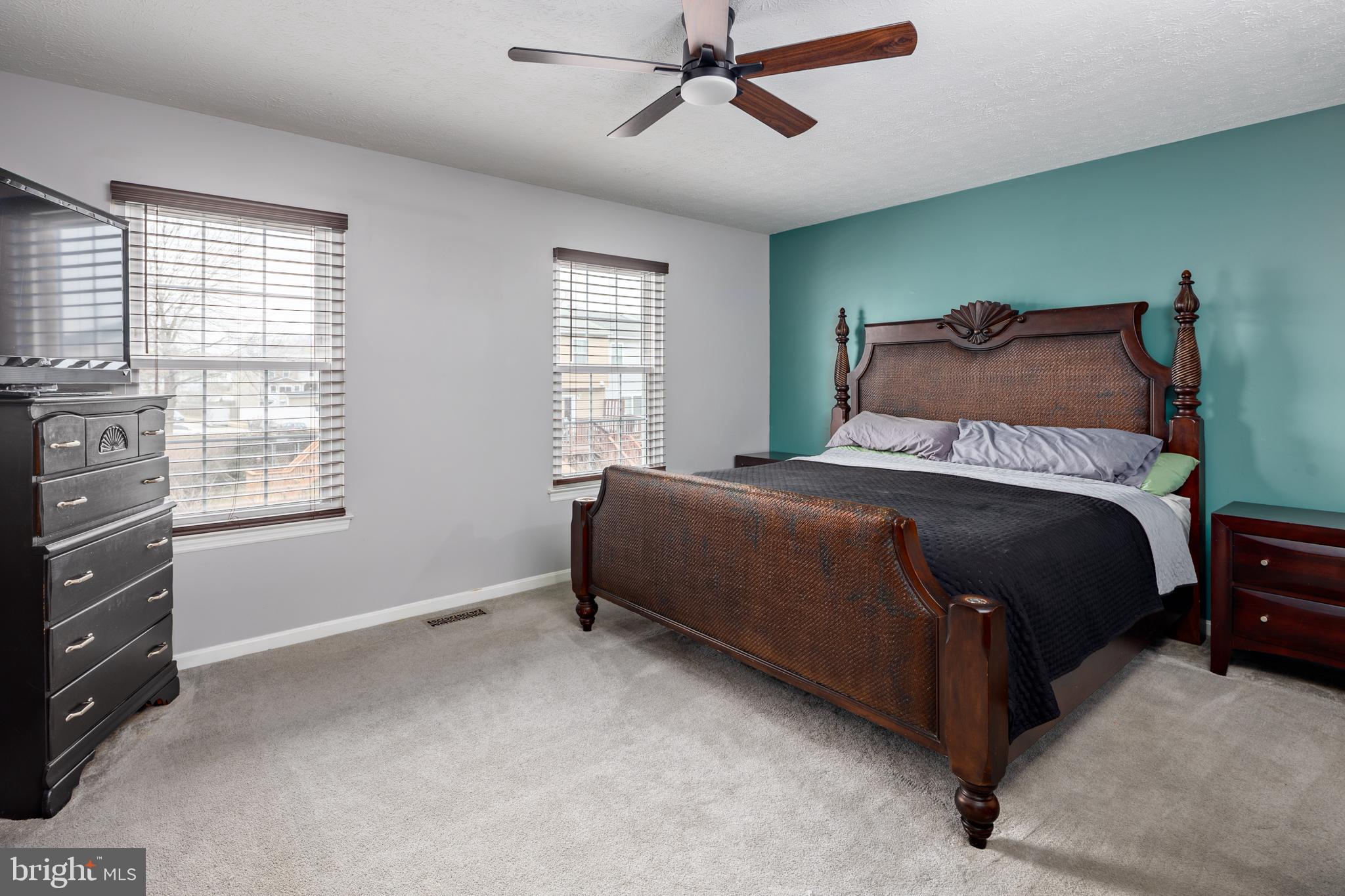 CARROLLWOOD MANOR - Residential