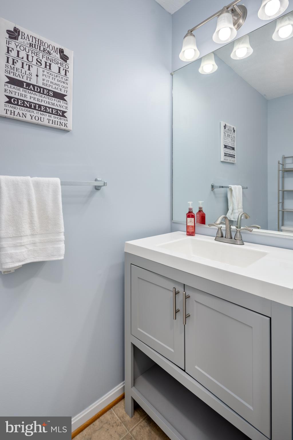 CARROLLWOOD MANOR - Residential