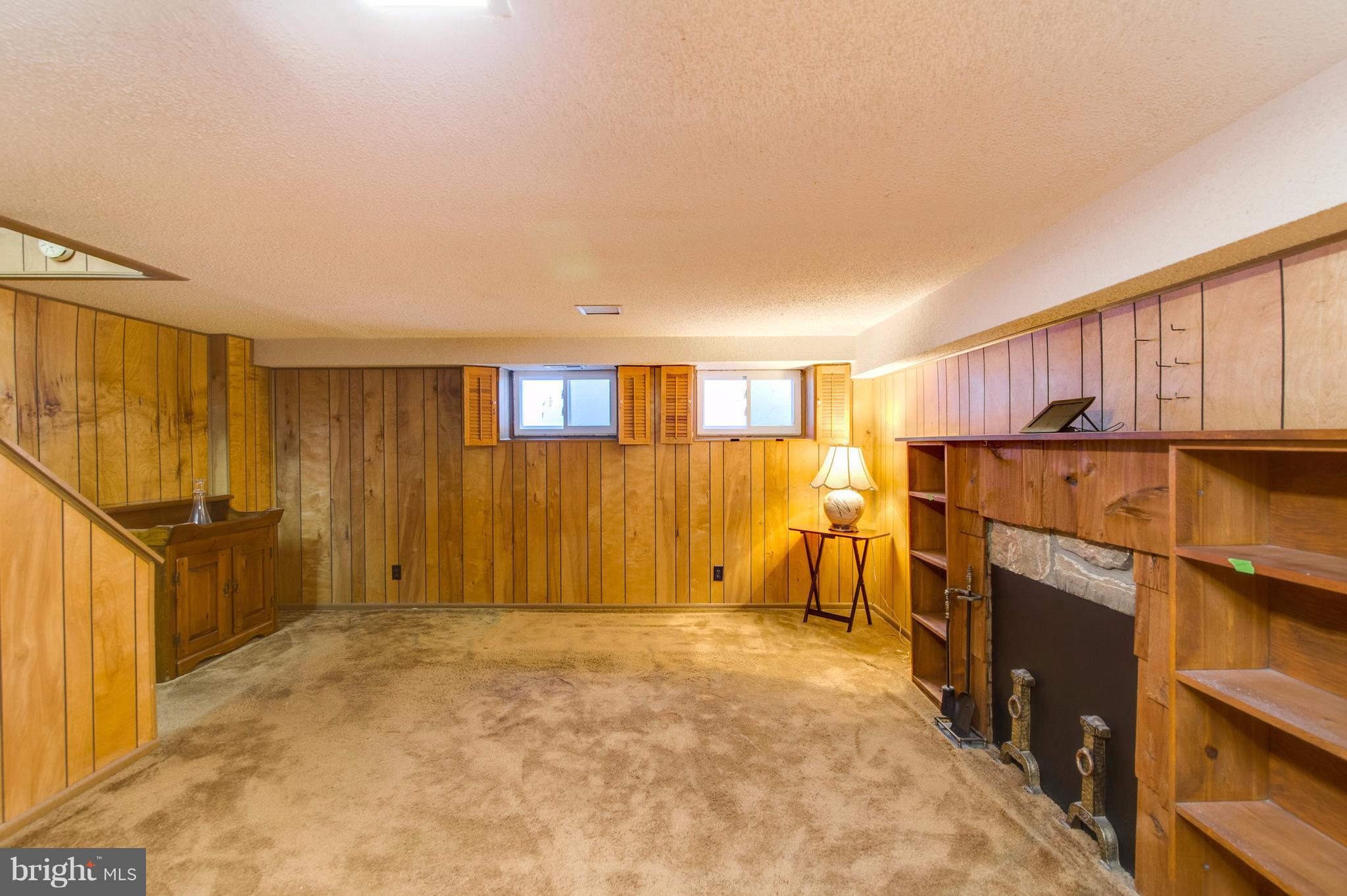 FAIRLINGTON GLEN - Residential