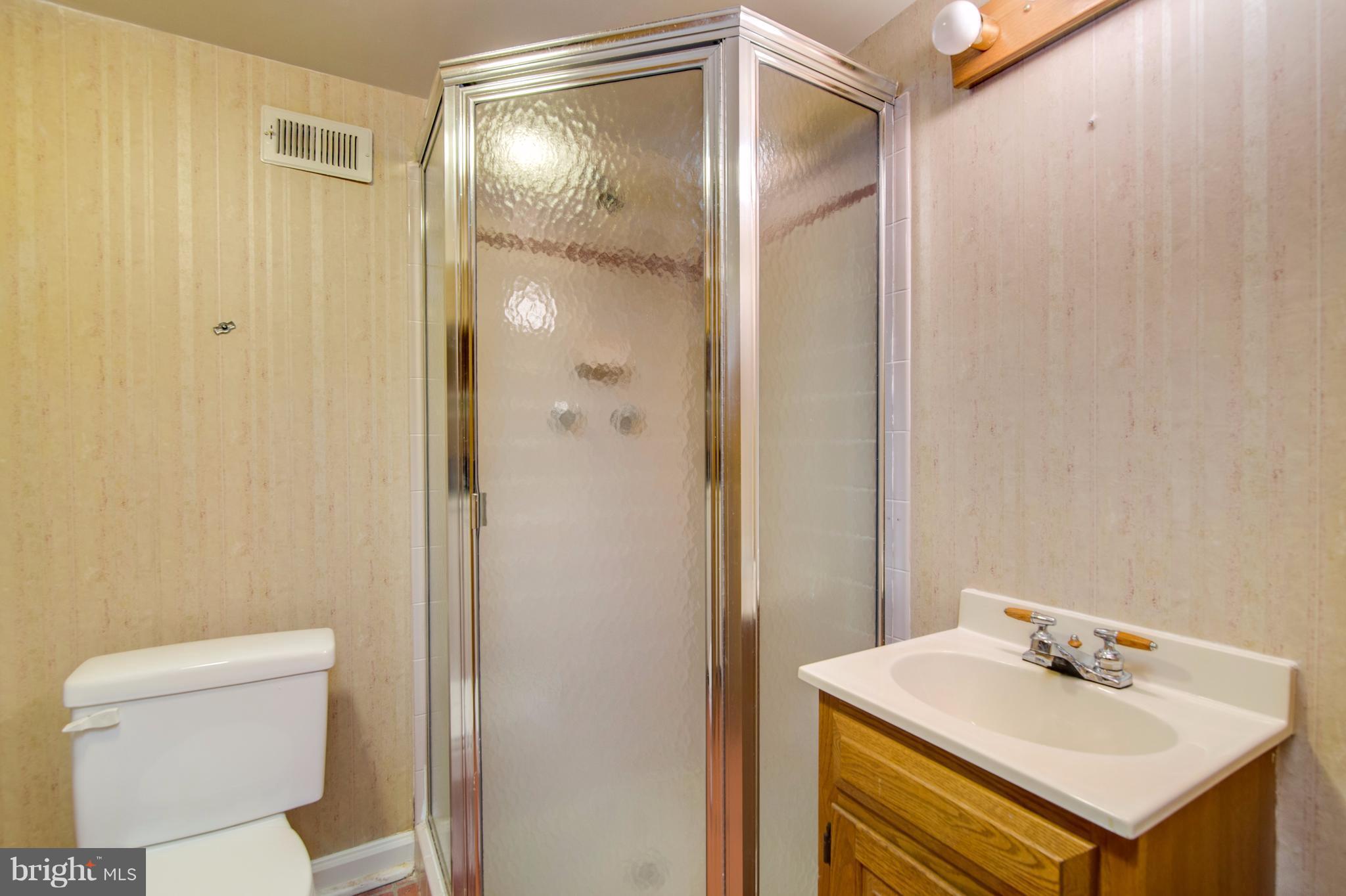 FAIRLINGTON GLEN - Residential