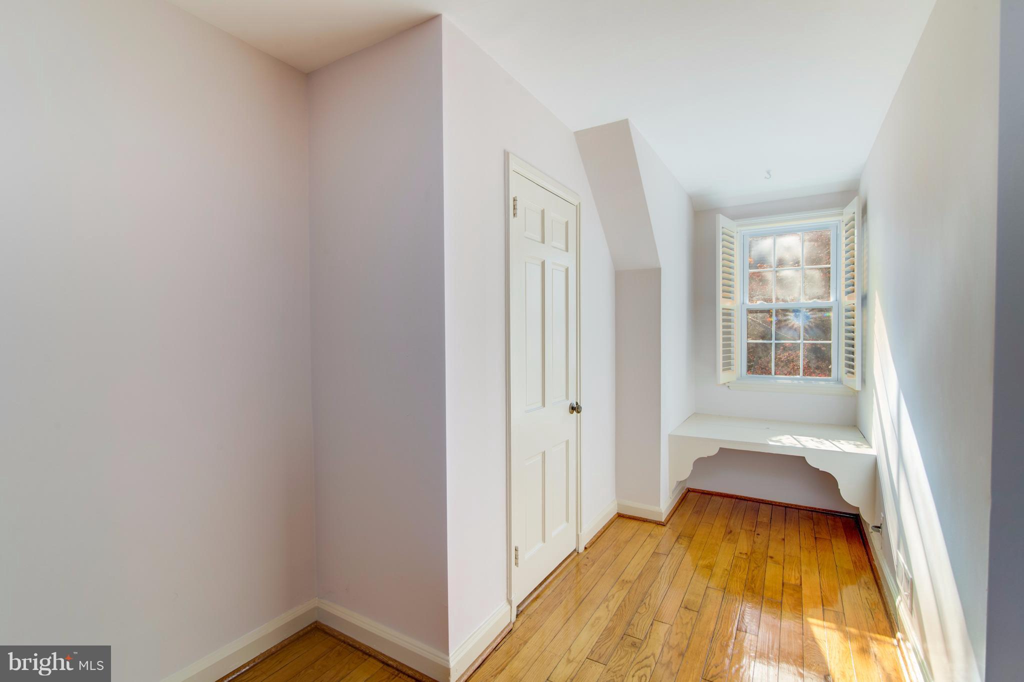 FAIRLINGTON GLEN - Residential