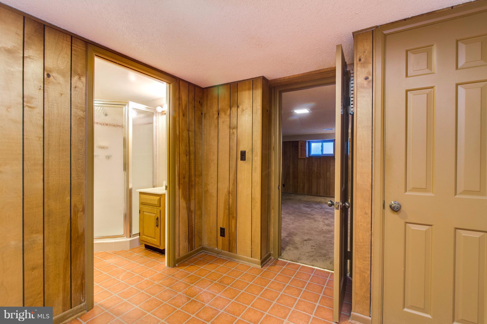 FAIRLINGTON GLEN - Residential